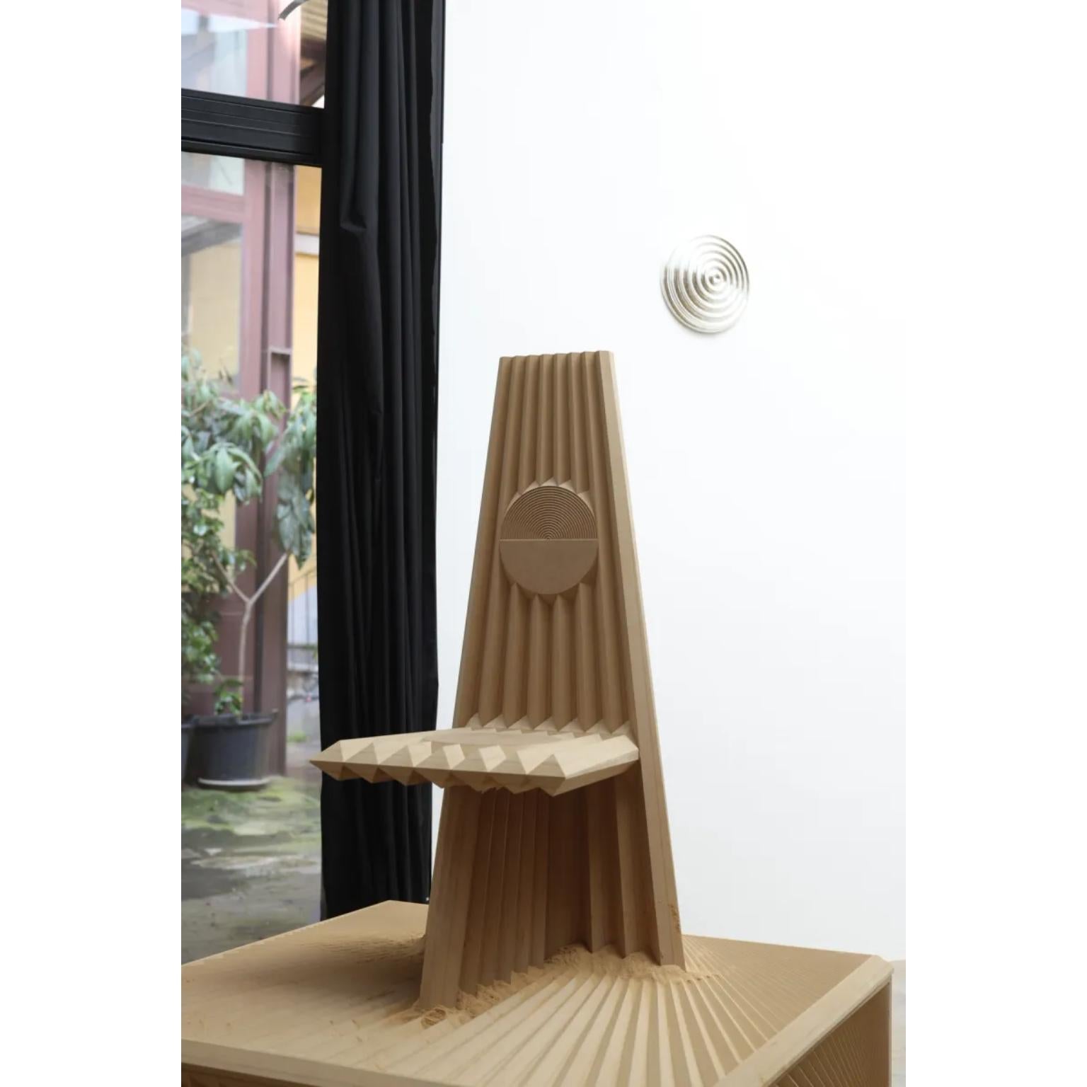 https://a.1stdibscdn.com/deus-ex-machina-queen-chair-in-bio-based-uncoated-mdf-by-arno-hoogland-for-sale-picture-6/f_12192/f_489588621771946740478/065a0d2086c7b31cbbc0ab6356b3851eeda2fcc8_5464x8192_master.jpg