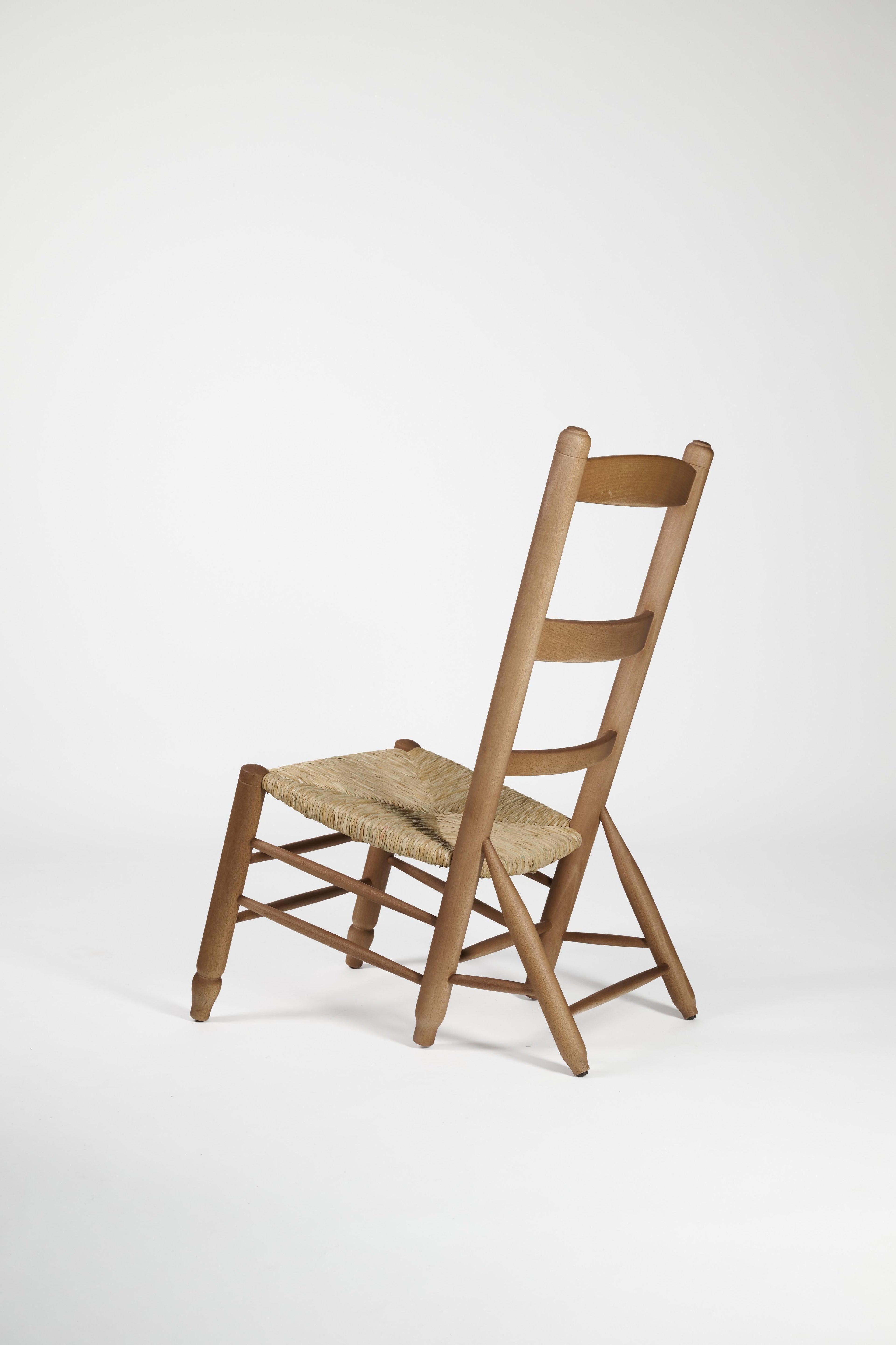https://a.1stdibscdn.com/reissue-of-6-legged-chair-dalis-favorite-chair-for-sale-picture-4/f_78362/f_369184321768577649665/06_GALERINA_Sillas_Daniel_Scha_fer_017__master.jpg