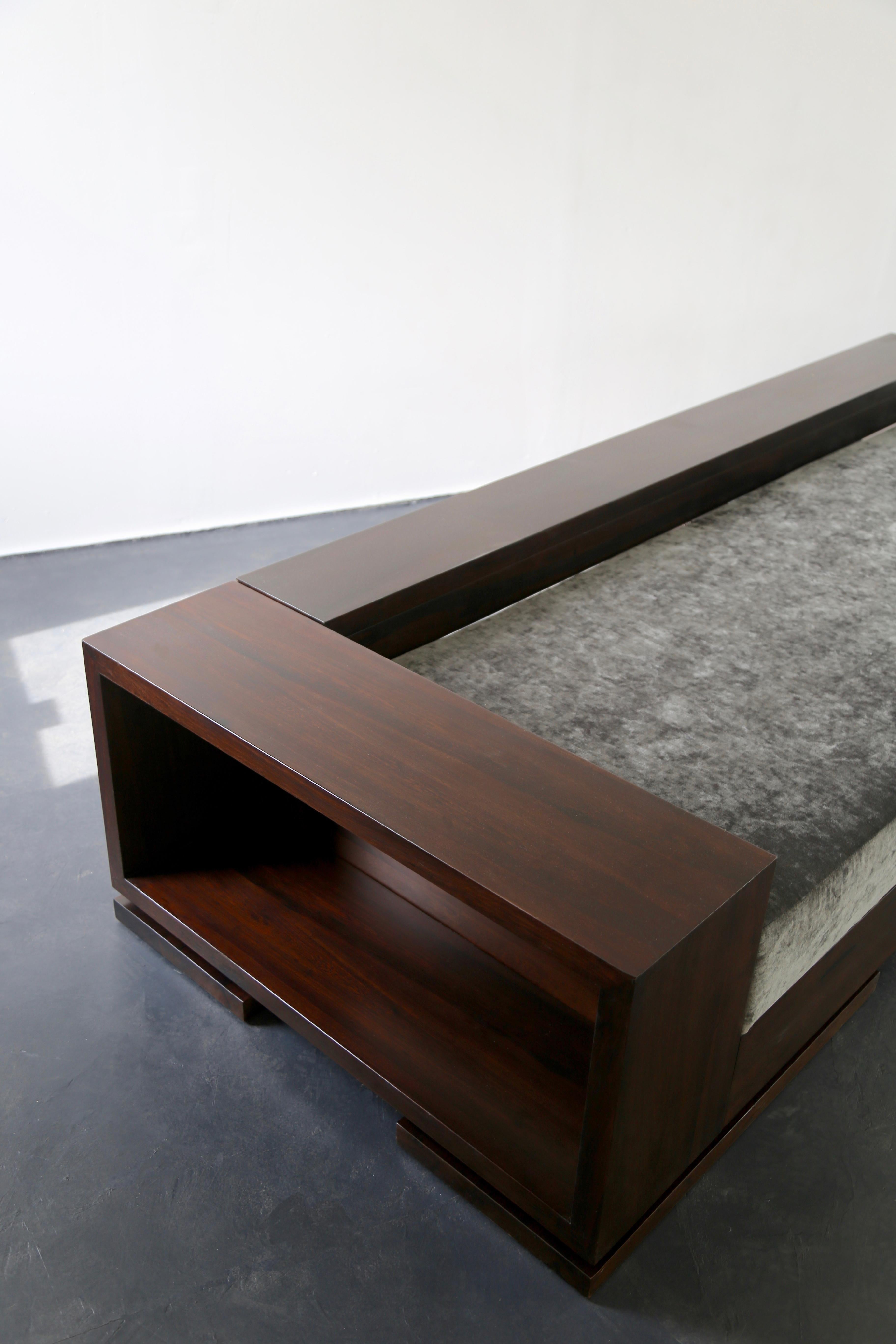 https://a.1stdibscdn.com/patone-custom-modern-sofa-in-rosewood-with-shelving-from-costantini-for-sale-picture-11/f_25173/f_68291531616674471200/07_Patone_Sofa_from_Costantini_master.jpg