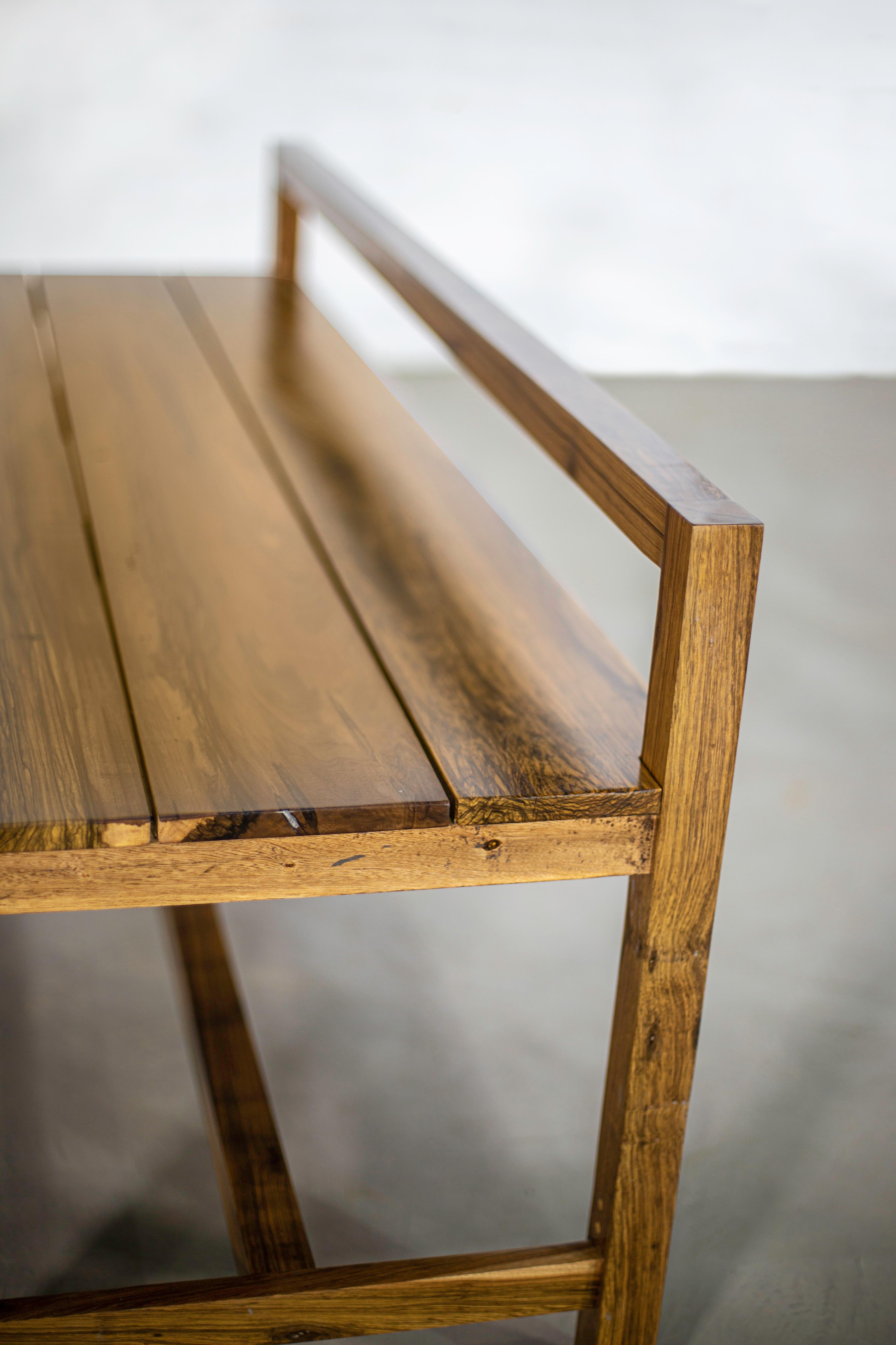 https://a.1stdibscdn.com/modern-solid-argentine-rosewood-outdoor-bench-from-costantini-serrano-for-sale-picture-6/f_25173/1618414041504/07_Serrano_Bench_from_Costantini_master.jpg