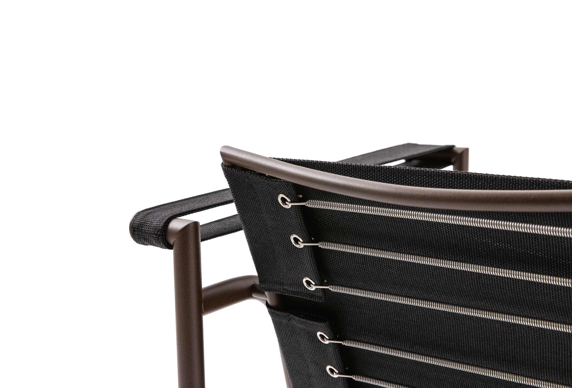 https://a.1stdibscdn.com/le-corbusier-pierre-jeanneret-charlotte-perriand-lc1-outdoor-chair-for-cassina-for-sale-picture-3/f_15912/f_299142321660040807494/07_dettagli_001_lc1_outdoor_chair_7_master.jpg