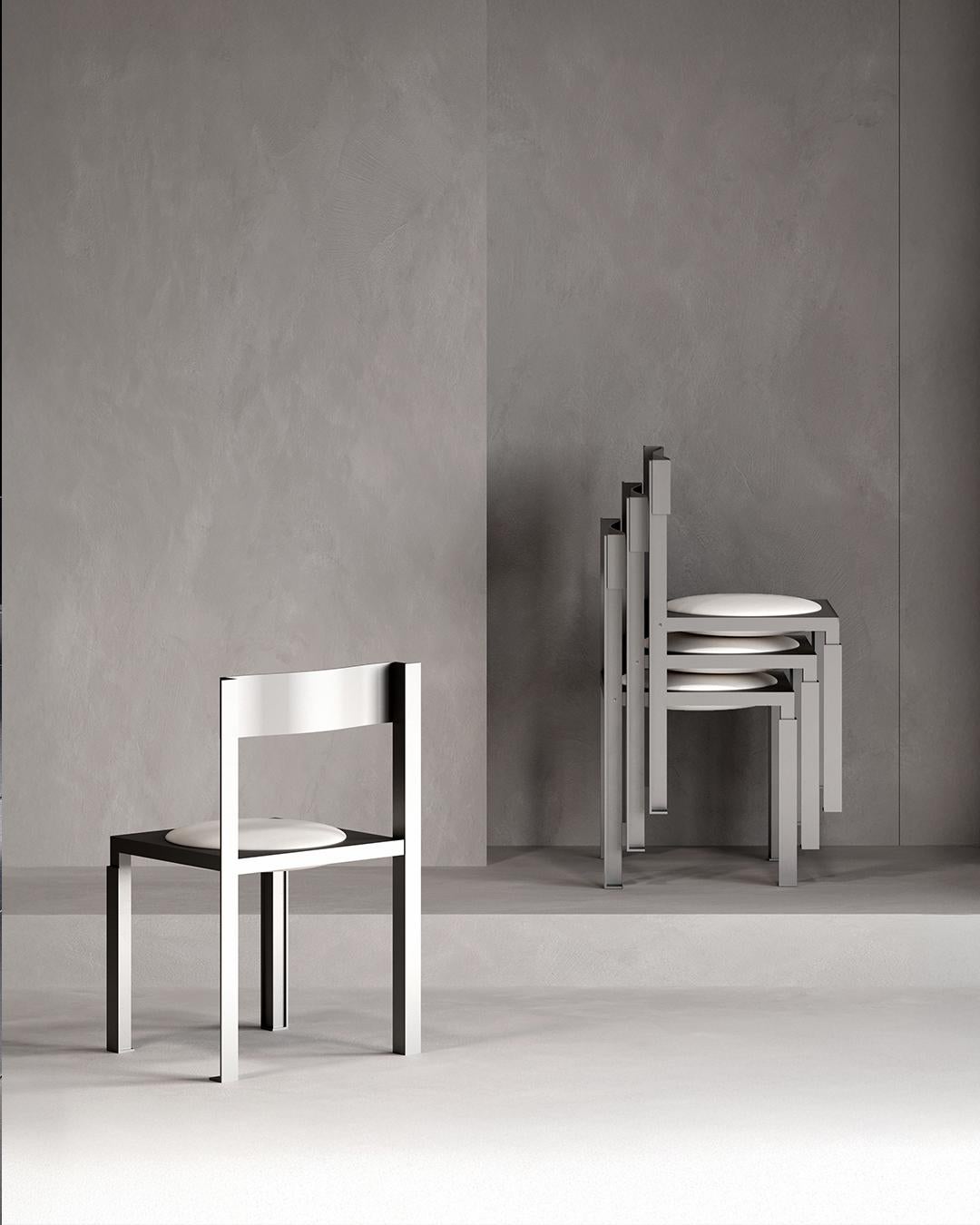 https://a.1stdibscdn.com/strut-aluminium-chair-with-leather-seating-pad-for-sale-picture-8/f_68572/f_443646821743695790545/07_master.jpg