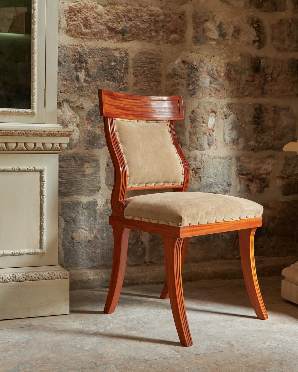 https://a.1stdibscdn.com/sir-john-soane-chairs-for-sale-picture-2/f_72532/f_371938521700649879003/0817_Parnham_Park_BH_master.jpg
