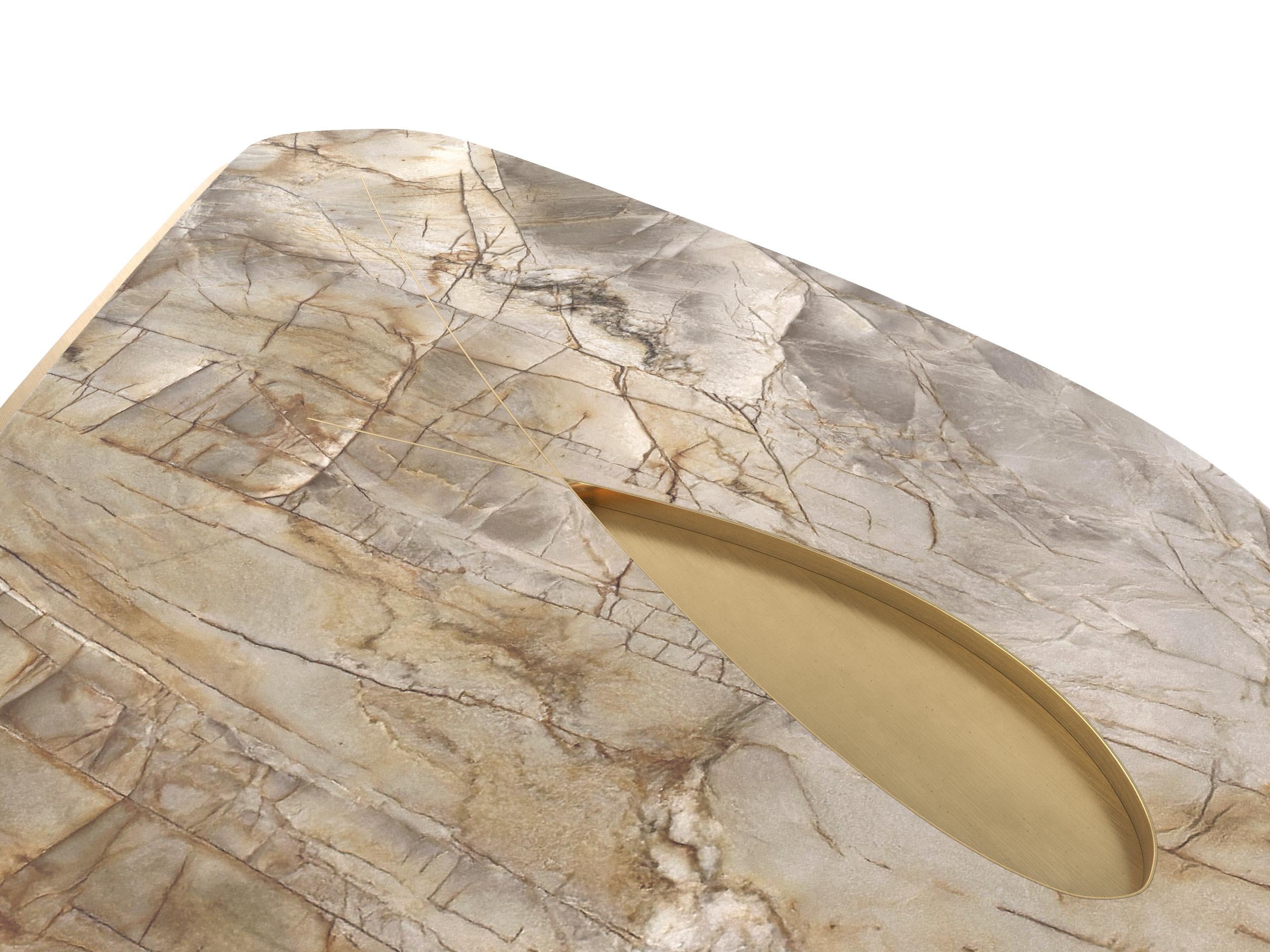 https://a.1stdibscdn.com/feline-iii-calafate-quartzite-and-brass-unique-coffee-table-by-grzegorz-majka-for-sale-picture-7/f_12192/f_448879621746464825952/08_GM_Studio_Feline_III_master.jpg