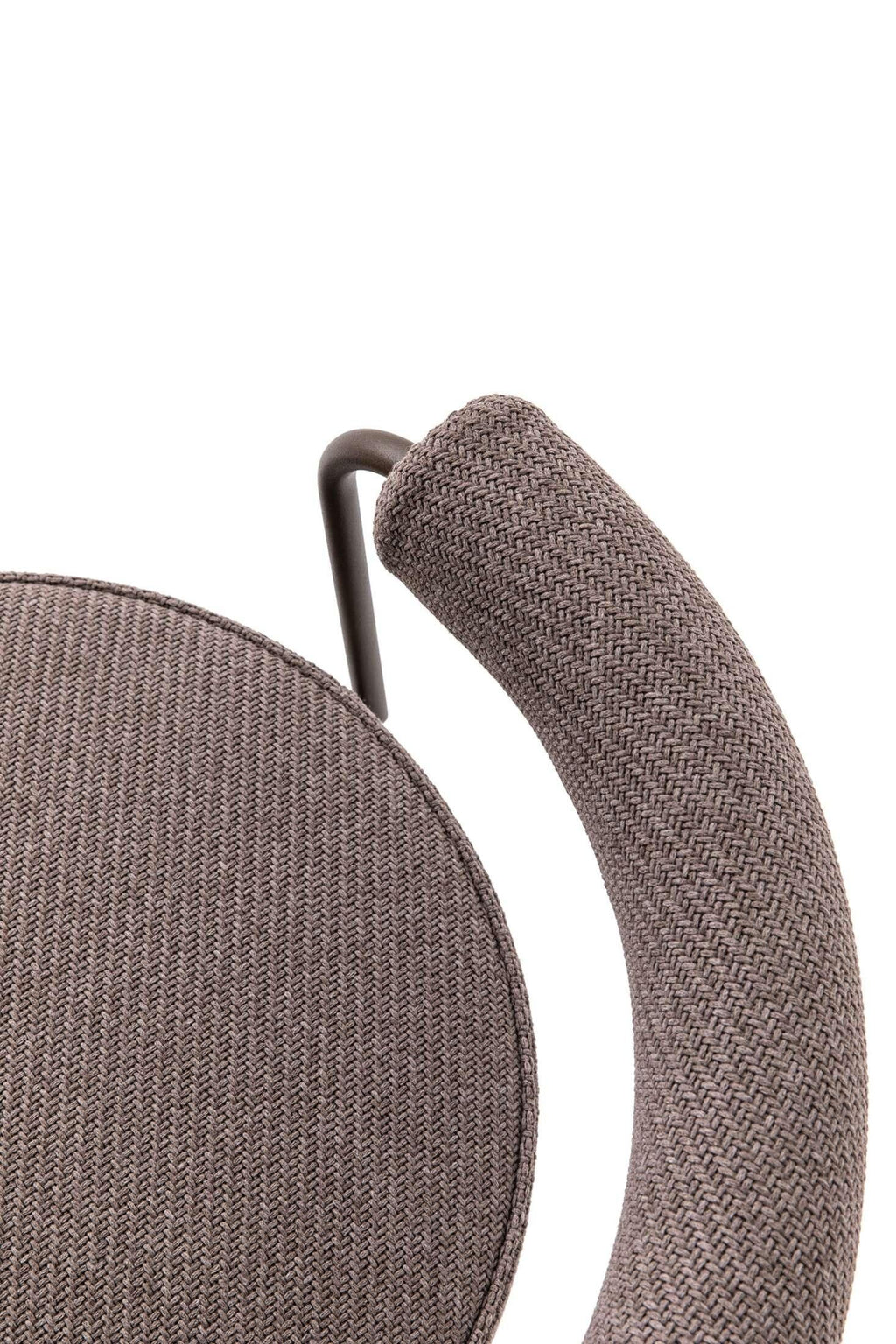 https://a.1stdibscdn.com/charlotte-perriand-lc7-outdoor-chair-for-cassina-italy-2022-for-sale-picture-3/f_15912/f_297425021658846659455/08_dettagli_007_lc7_outdoor_chiars_8_master.jpg