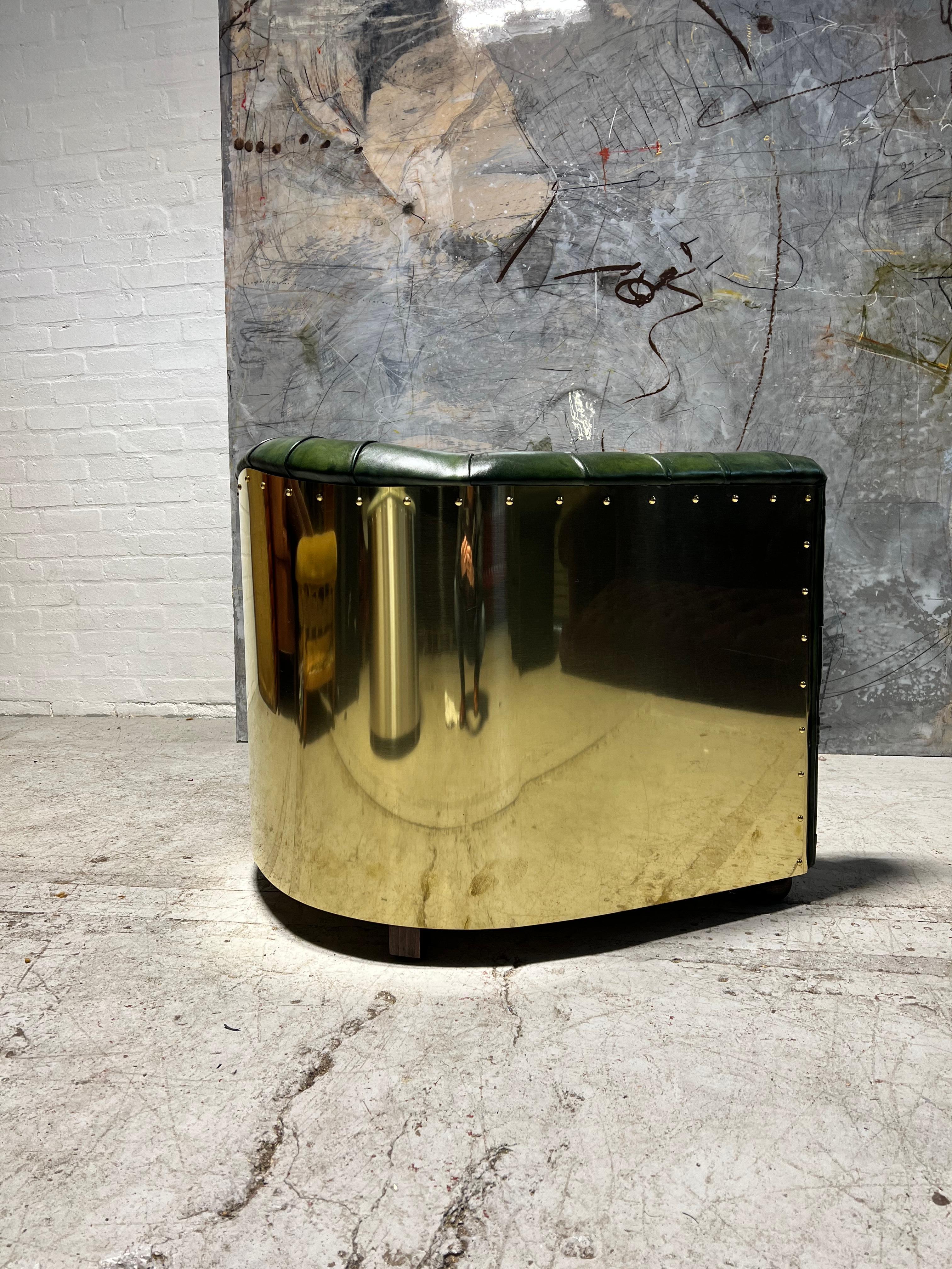 https://a.1stdibscdn.com/the-flying-wing-humidor-chair-from-our-signature-collection-for-sale-picture-10/f_79732/f_32319322/0981D77A_2E7B_491D_85E8_1677236966219_master.jpeg