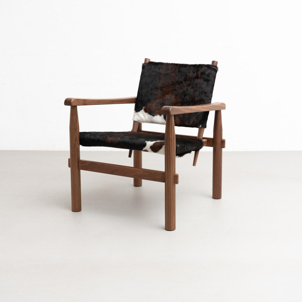 https://a.1stdibscdn.com/charlotte-perriand-533-doron-hotel-armchair-by-cassina-for-sale-picture-3/f_14272/f_466620121757916812955/09Nov_baixa_278_master.jpg