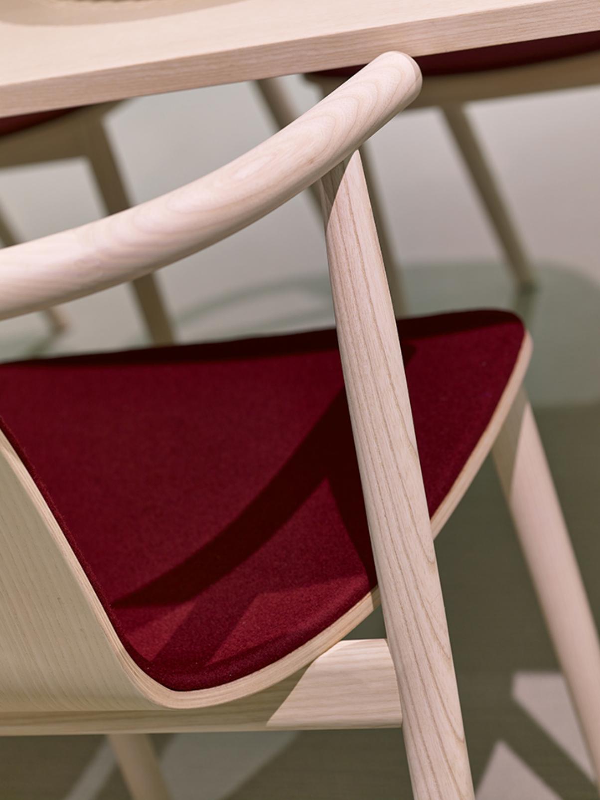 https://a.1stdibscdn.com/bac-fixed-upholstery-chair-in-massive-ash-by-jasper-morrison-for-cappellini-for-sale-picture-11/f_16392/f_491539821773132824330/09_bac_master.jpg