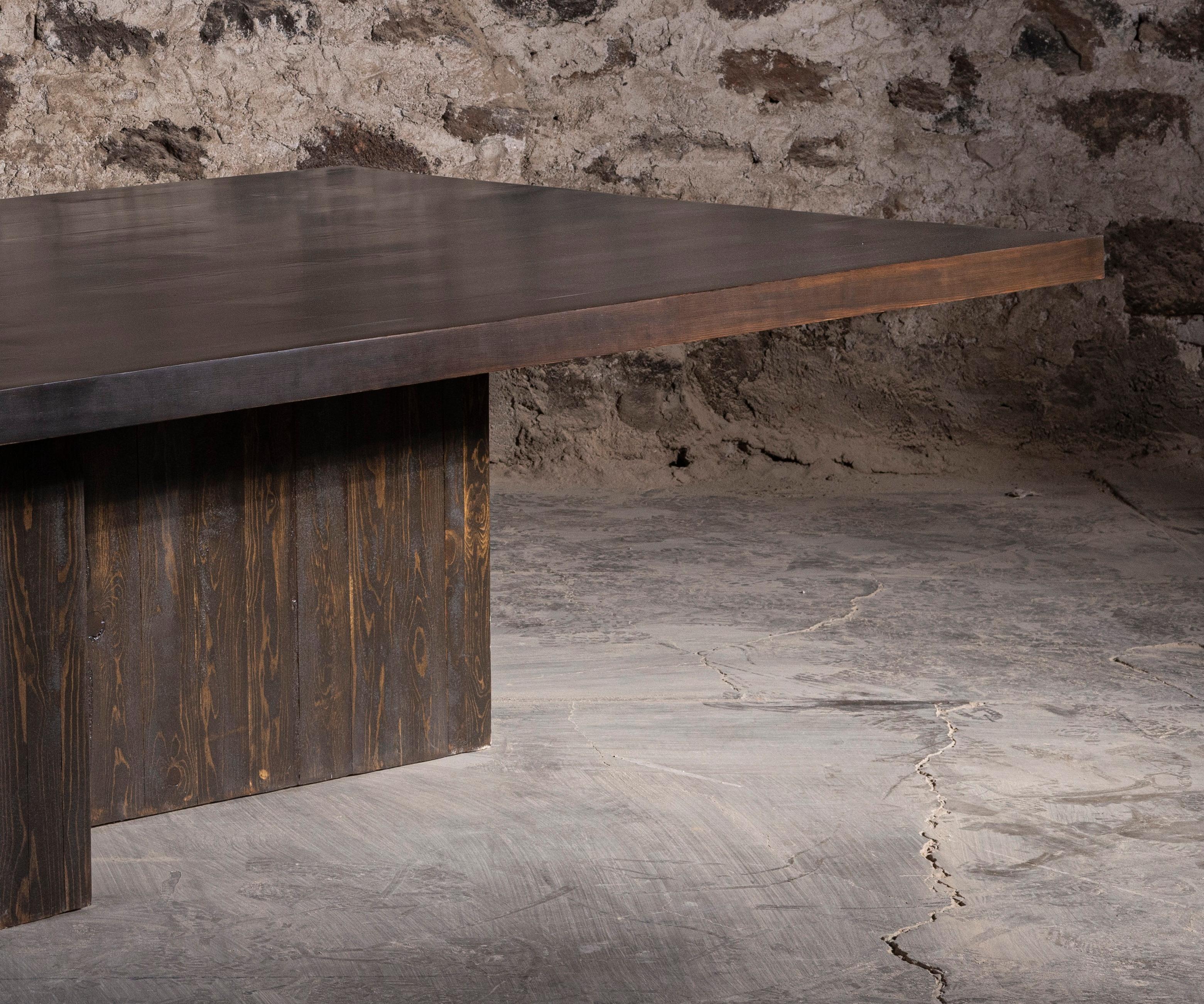 https://a.1stdibscdn.com/3702-dining-table-in-solid-oak-pine-by-no-age-studio-for-sale-picture-3/f_12192/f_477408221764339350332/0B5A6589a_master.jpg