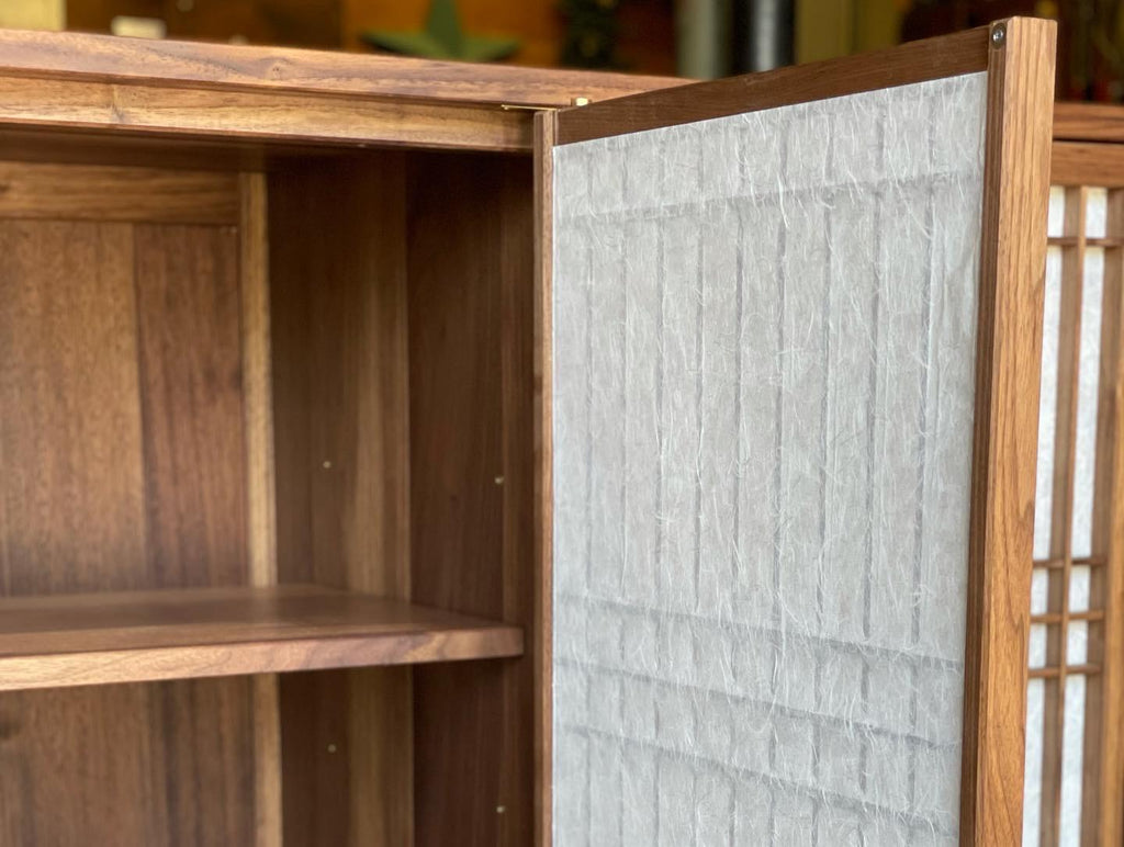 https://a.1stdibscdn.com/walnut-media-cabinet-room-divider-with-shoji-doors-for-sale-picture-5/f_45782/f_291309321655341945574/0DFF63D0_141C_4BB8_ACA9_E65EC51D0034_master.jpeg