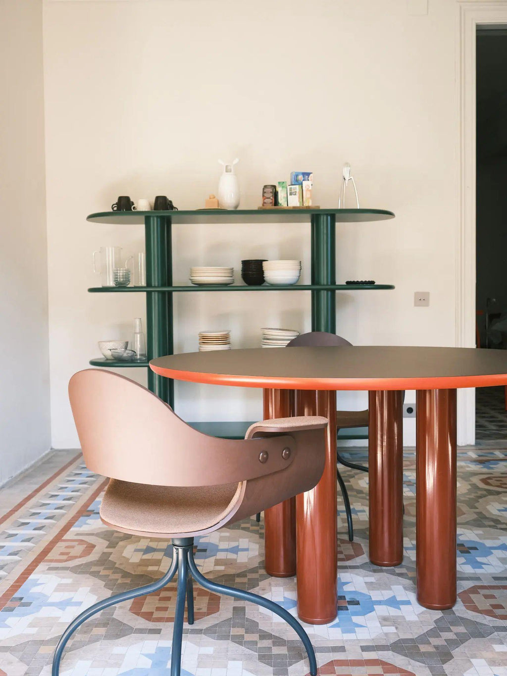 https://a.1stdibscdn.com/eclipso-round-dining-table-in-veneered-mdf-recycled-aluminum-by-jaime-hayon-for-sale-picture-2/f_12192/f_486225921770061755826/0_master.jpg