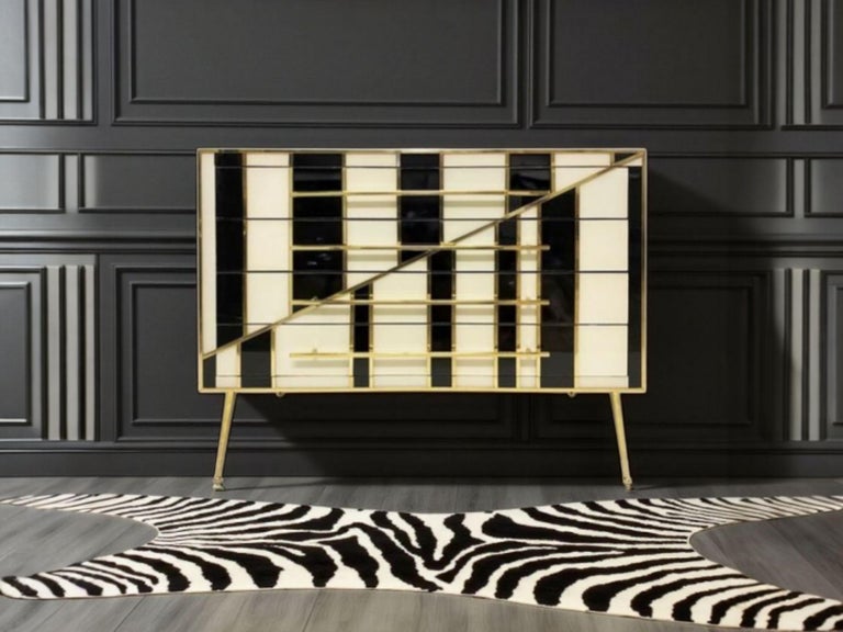 https://a.1stdibscdn.com/luxury-black-and-white-chest-of-drawers-handmade-in-italy-by-justfurnituress-for-sale-picture-12/f_96292/f_463503221755728800107/1000082488_master.jpg?width=768