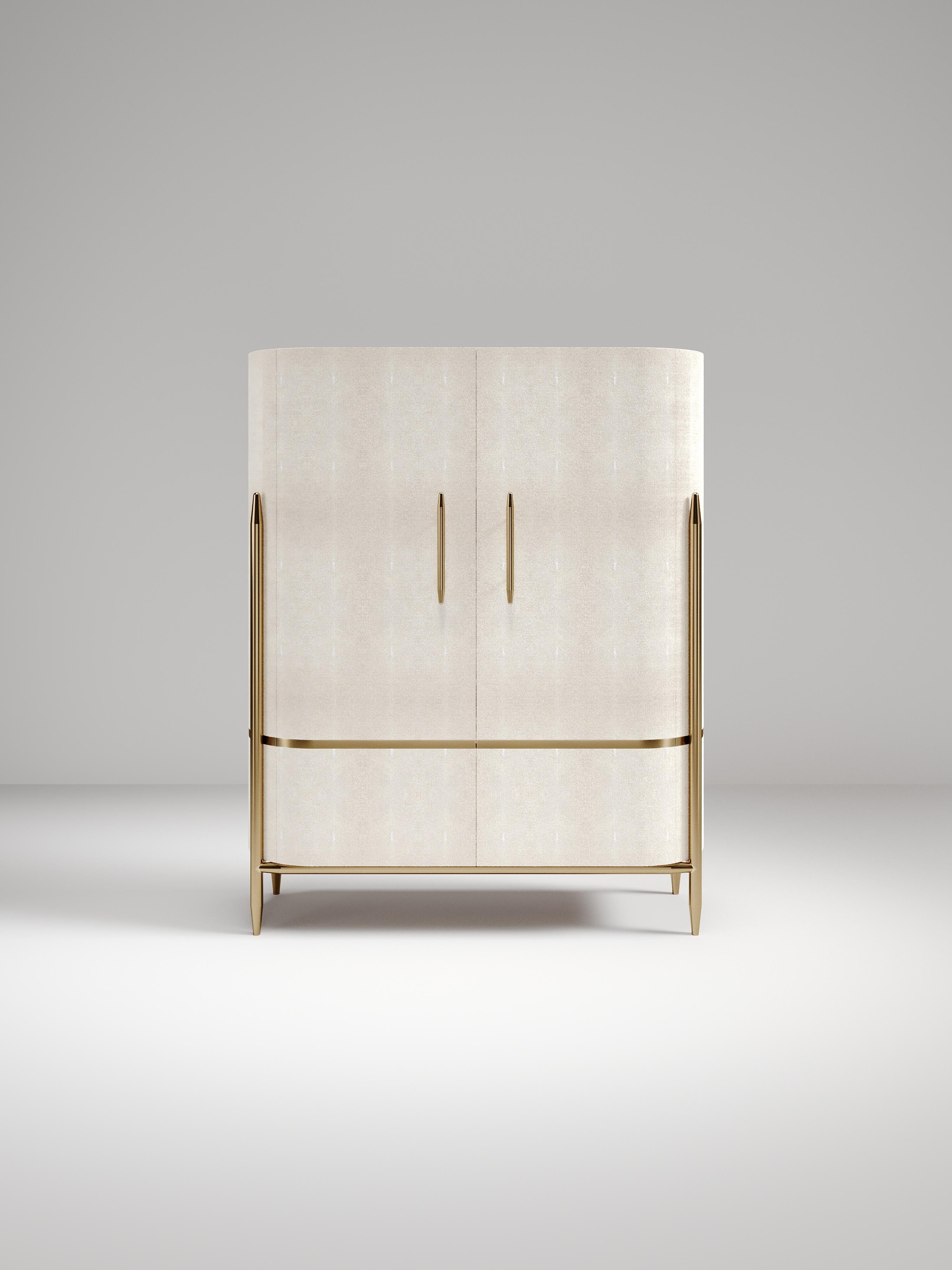 https://a.1stdibscdn.com/shagreen-cabinet-with-brass-accents-by-kifu-paris-for-sale-picture-2/f_45491/f_284266021651116620046/10000_master.jpg