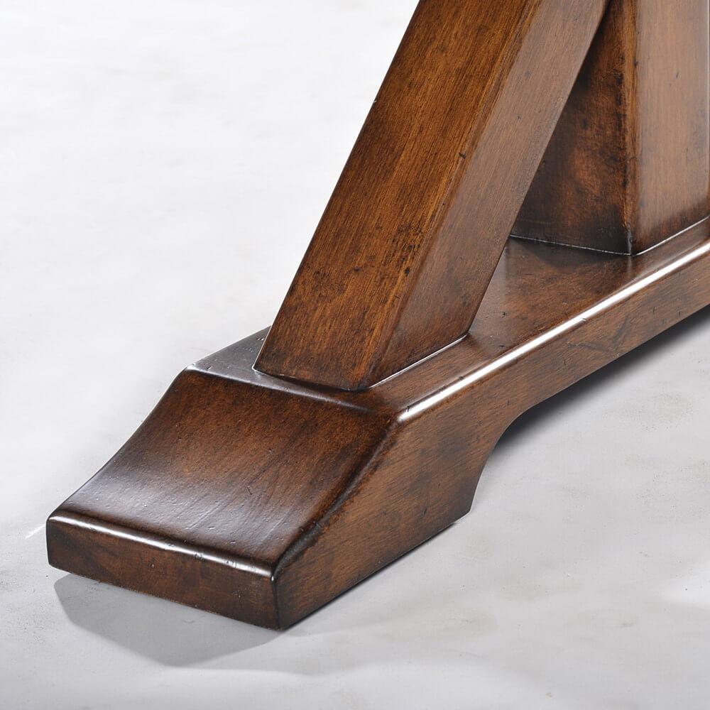https://a.1stdibscdn.com/country-trestle-dining-table-for-sale-picture-5/f_8038/1608684605567/1001_01_3DETAIL2_master.jpg