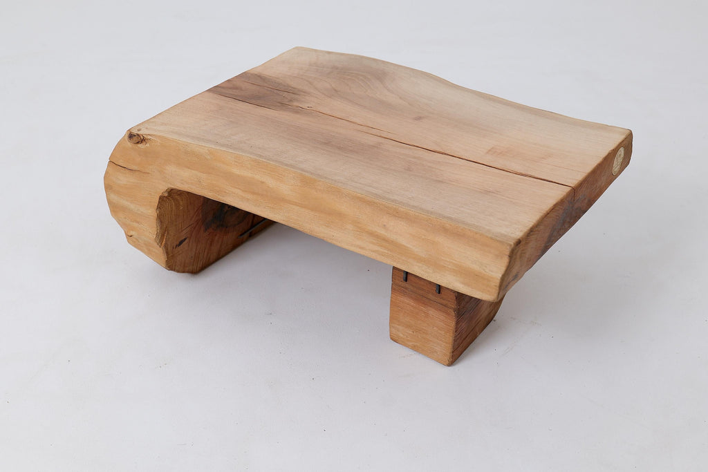 https://a.1stdibscdn.com/side-table-organic-live-edge-walnut-rustic-minimalist-handmade-by-logniture-for-sale-picture-4/f_80402/f_485663221769699997693/_1004872_master.jpg