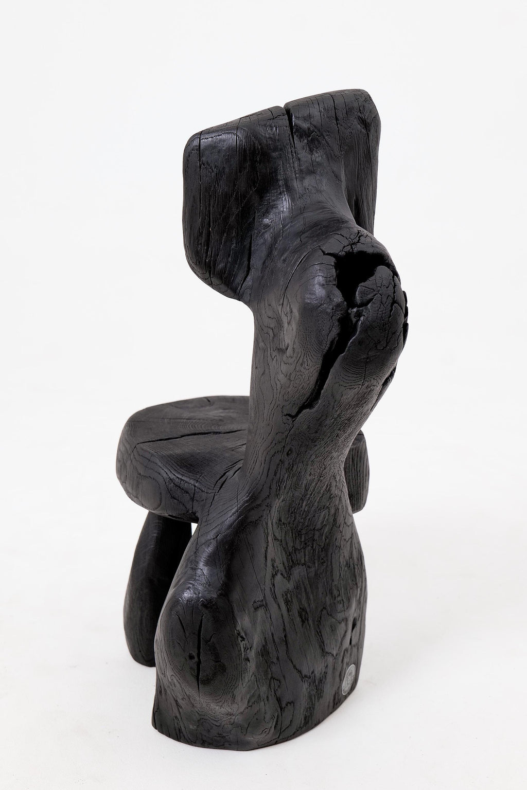 https://a.1stdibscdn.com/brutalist-sculptural-chair-carved-solid-wood-oak-black-rustic-logniture-for-sale-picture-6/f_80402/f_487645921770827782771/_1005019_master.jpg