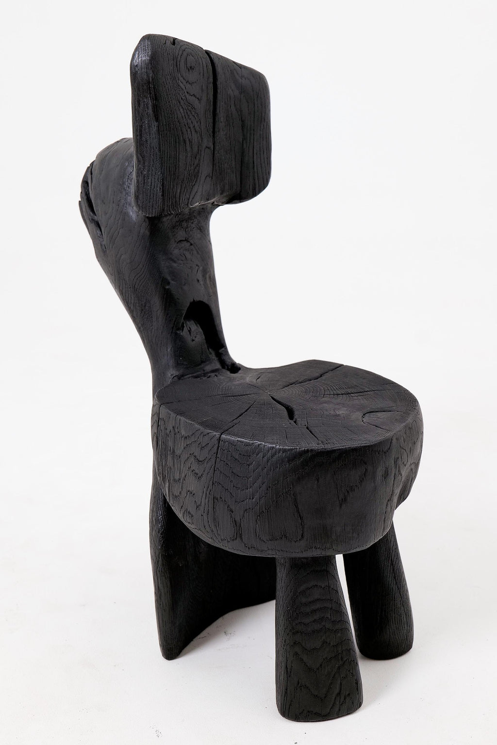 https://a.1stdibscdn.com/brutalist-sculptural-chair-carved-solid-wood-oak-black-rustic-logniture-for-sale-picture-11/f_80402/f_487645921770827783562/_1005025_master.jpg
