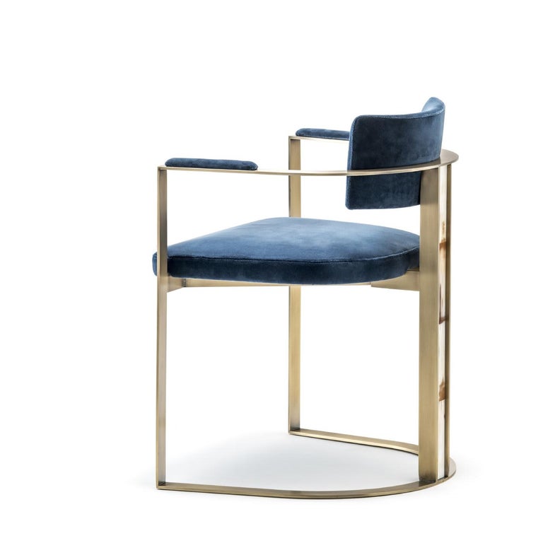 https://a.1stdibscdn.com/sveva-satin-metal-dining-chair-for-sale-picture-4/f_17062/f_469677721759934413061/101982_ARCAMC_207_B20200214_24_9cjqr6_master.jpg?width=768