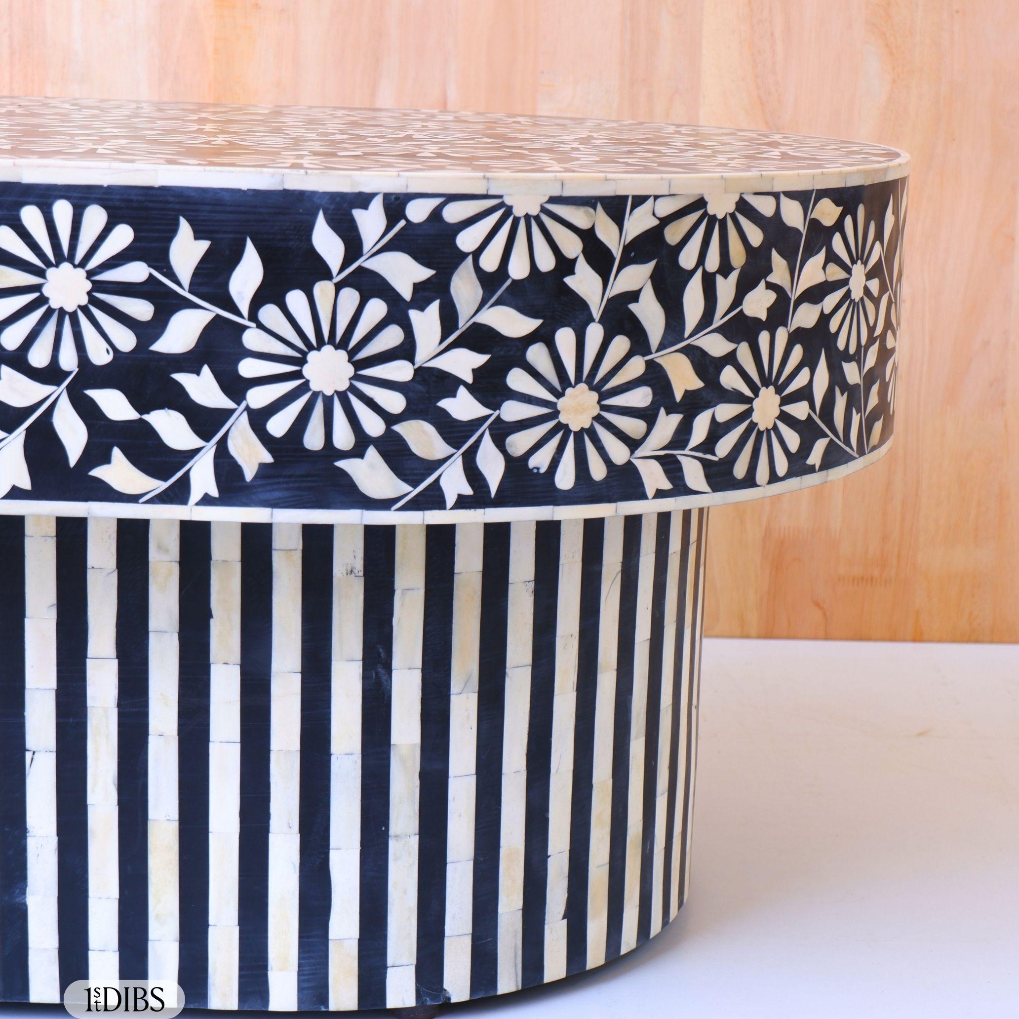 https://a.1stdibscdn.com/black-white-sunflower-bone-inlay-oval-coffee-table-by-house-of-jaipur-for-sale-picture-5/f_97222/f_495497221775513132715/101_master.jpg