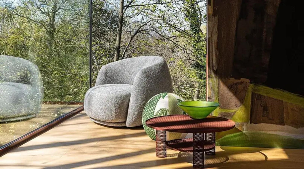 https://a.1stdibscdn.com/moroso-pacific-armchair-in-white-sand-by-patricia-urquiola-for-sale-picture-5/f_16392/f_466954021758120845340/102041366_install_06_master.jpg