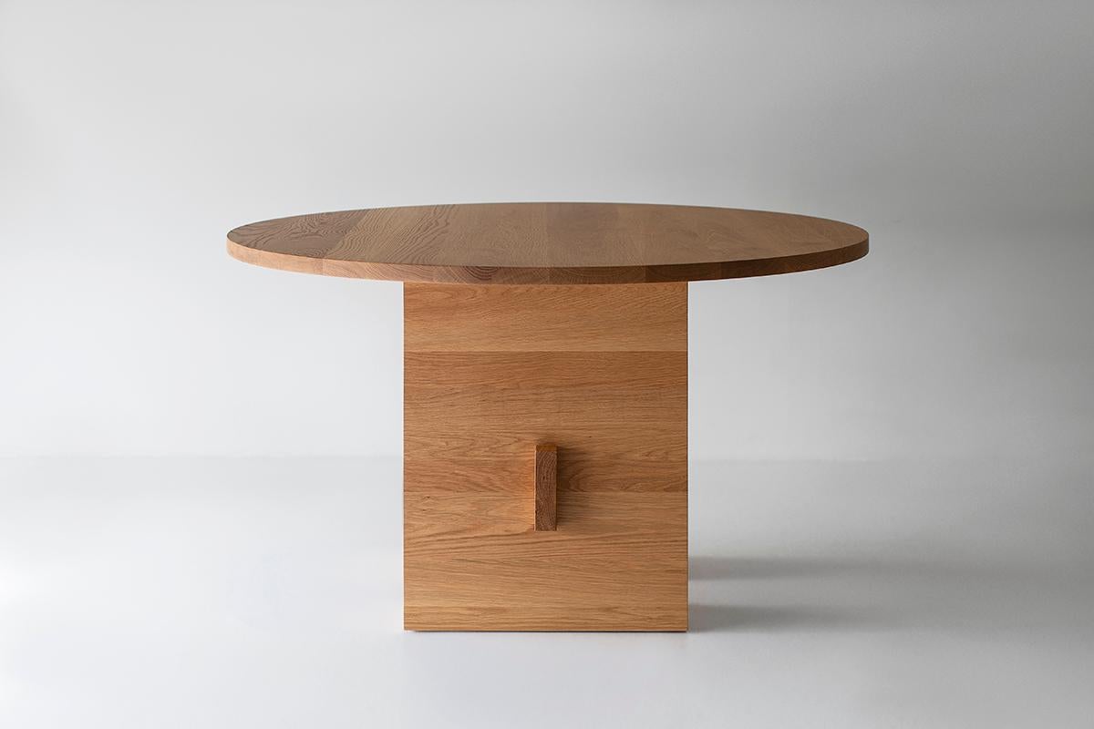 https://a.1stdibscdn.com/bertu-table-surrey-modern-dining-table-white-oak-for-sale-picture-2/f_9720/f_480860521766432529125/10272439_Modern_Dining_Table_30262932_master.jpg