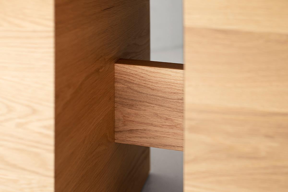 https://a.1stdibscdn.com/bertu-table-surrey-modern-dining-table-white-oak-for-sale-picture-4/f_9720/f_480860521766432529468/10272439_Modern_Dining_Table_30262962_master.jpg