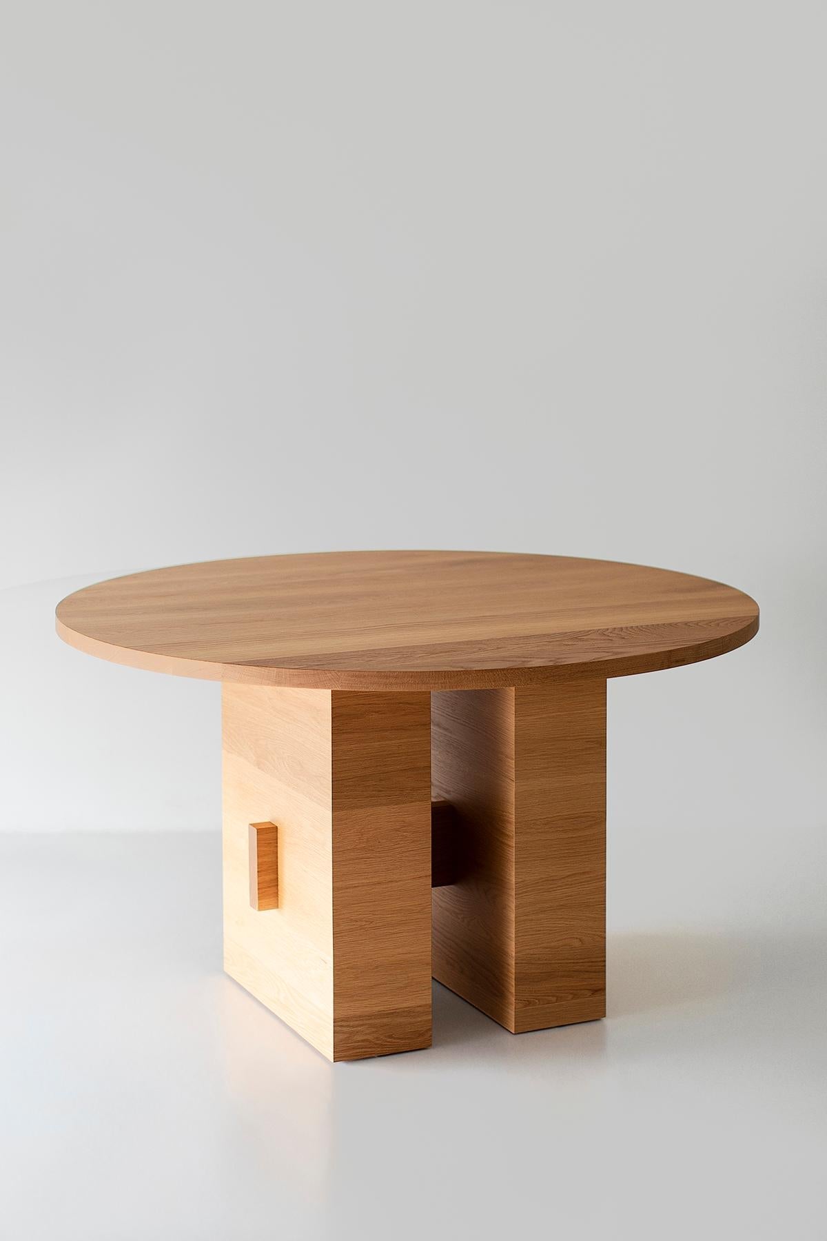 https://a.1stdibscdn.com/bertu-table-surrey-modern-dining-table-white-oak-for-sale-picture-9/f_9720/f_480860521766432530285/10272439_Modern_Dining_Table_30262990_master.jpg