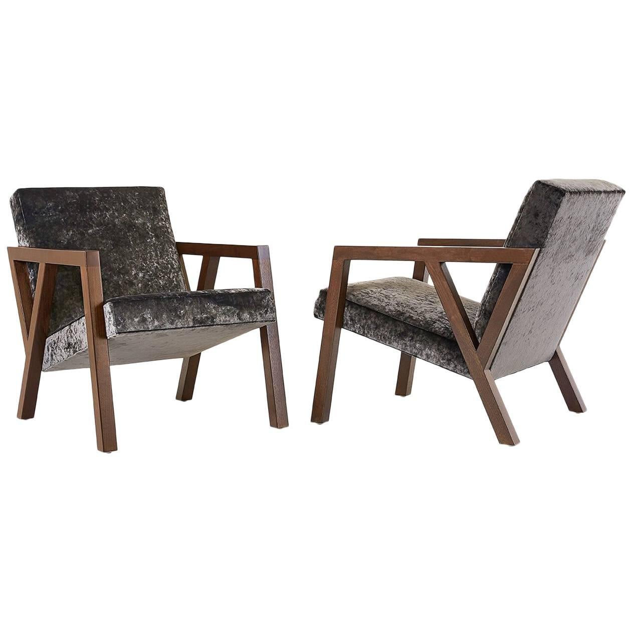 https://a.1stdibscdn.com/moda-chair-for-sale/1121189/f_103483511522911500599/10348351_master.jpg