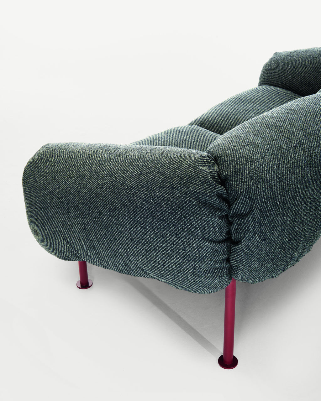 https://a.1stdibscdn.com/customizable-zanotta-zaza-sofa-by-studio-zaven-for-sale-picture-8/f_44652/f_363390821695755597900/1045_IP10_Quid40357_OK_master.jpg