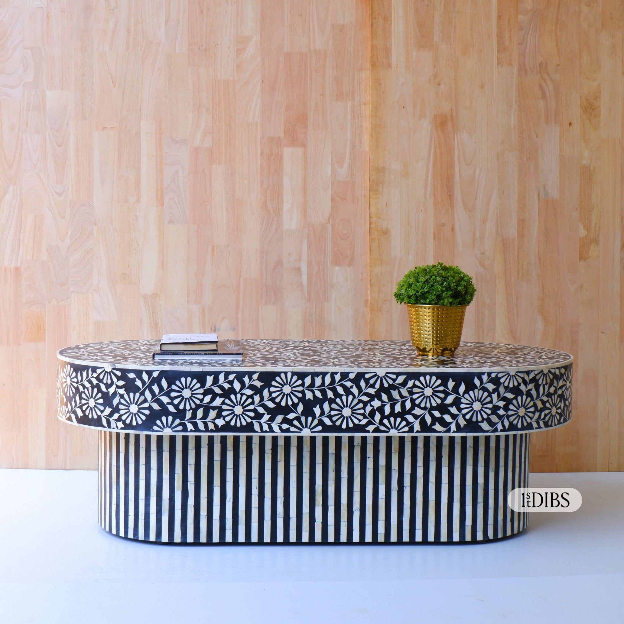 https://a.1stdibscdn.com/black-white-sunflower-bone-inlay-oval-coffee-table-by-house-of-jaipur-for-sale-picture-2/f_97222/f_495497221775513132404/104_master.jpg