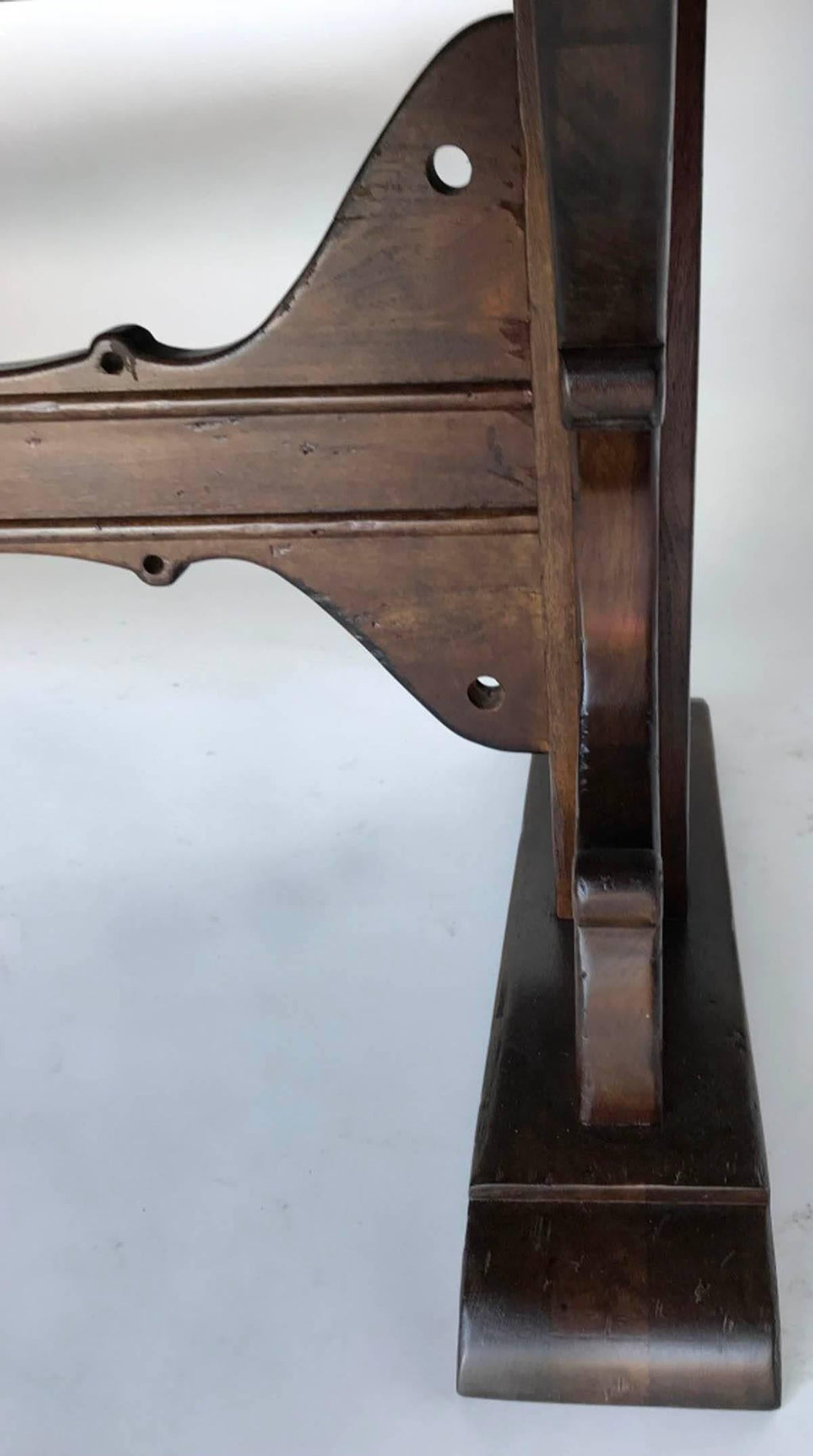 https://a.1stdibscdn.com/dos-gallos-custom-monastery-table-with-leaves-for-sale-picture-12/f_7978/f_108651711527024000053/10_10mod3det11_master.jpg