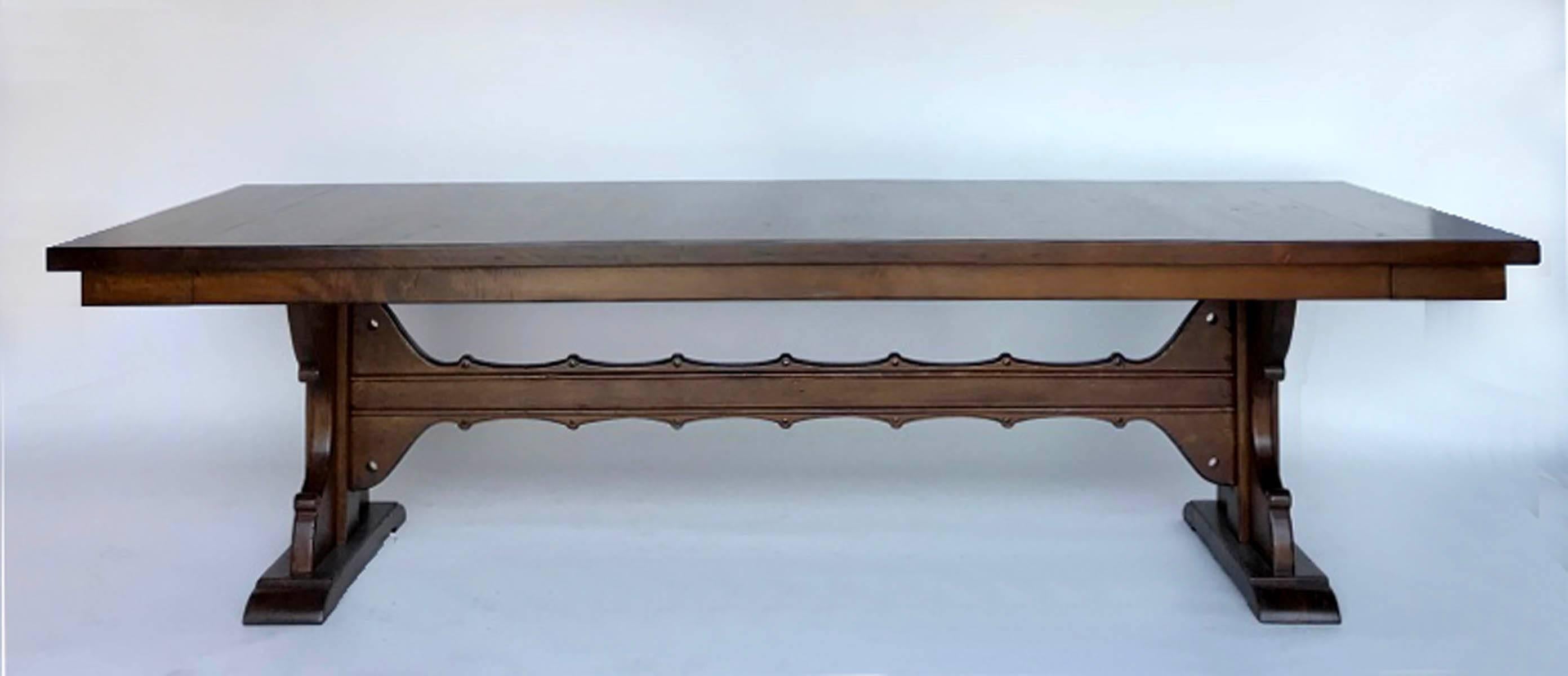 https://a.1stdibscdn.com/dos-gallos-custom-monastery-table-with-leaves-for-sale-picture-2/f_7978/f_108651711527023983891/10_10mod3det1_master.jpg