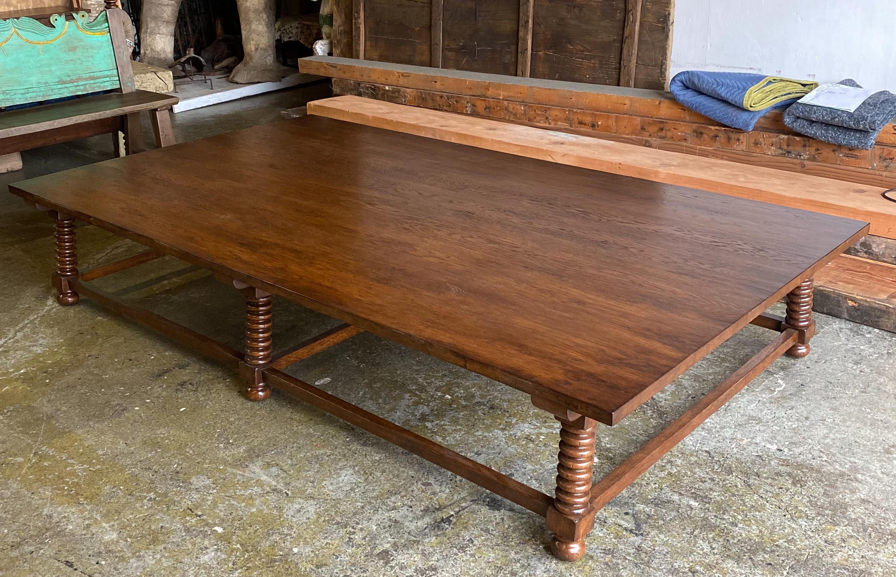 https://a.1stdibscdn.com/dos-gallos-custom-turned-leg-coffee-table-for-sale-picture-4/f_7978/f_333973121679519448998/10_126coffeetablble5_master.jpg