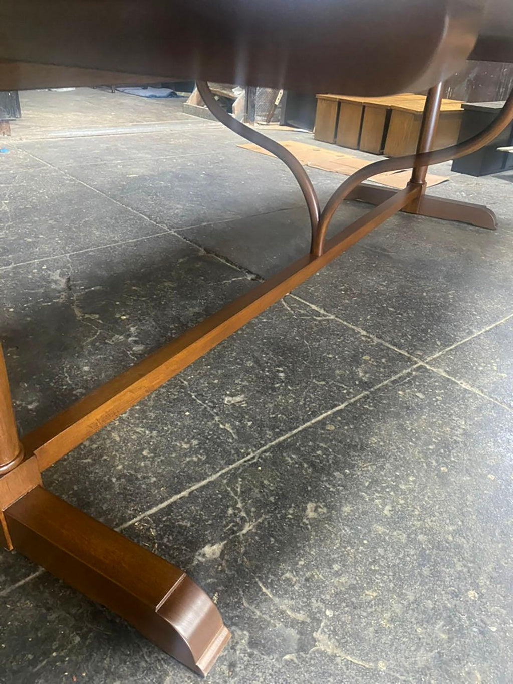 https://a.1stdibscdn.com/dos-gallos-custom-oval-wine-tasting-table-for-sale-picture-5/f_7978/f_468130821759775669676/10_13mod10det8_master.jpg