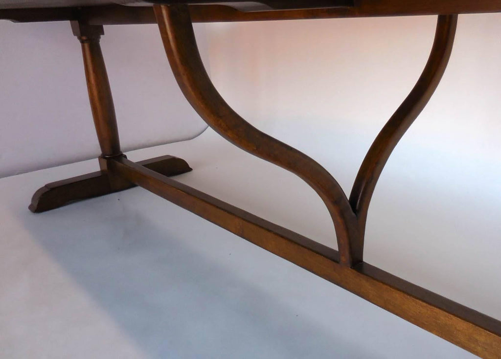 https://a.1stdibscdn.com/dos-gallos-custom-oval-wine-tasting-table-in-walnut-for-sale-picture-6/f_7978/f_112061431530038888283/10_13mod5det5_master.jpg