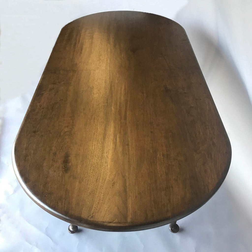 https://a.1stdibscdn.com/custom-walnut-wood-queen-anne-table-with-extension-leaves-for-sale-picture-11/f_7978/f_177470621580253870429/10_27mod1det11_master.jpg