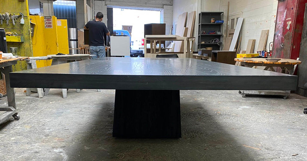 https://a.1stdibscdn.com/large-scale-modern-rustic-table-for-sale-picture-4/f_7978/f_179180921581459248879/10_28det4_master.jpg