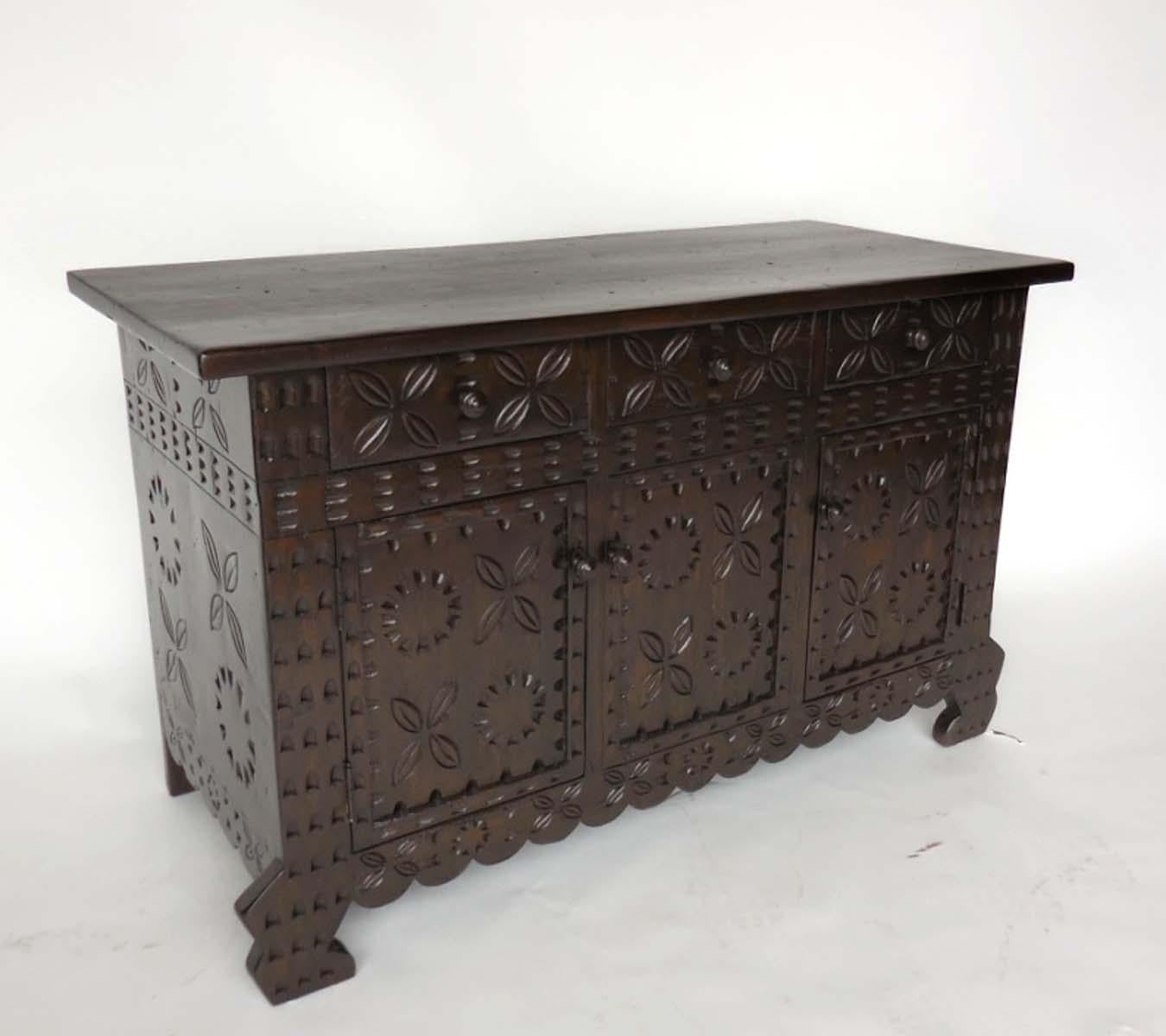https://a.1stdibscdn.com/dos-gallos-custom-carved-console-for-sale-picture-4/f_7978/f_41522431538427732490/10_704mod3det2_master.jpg