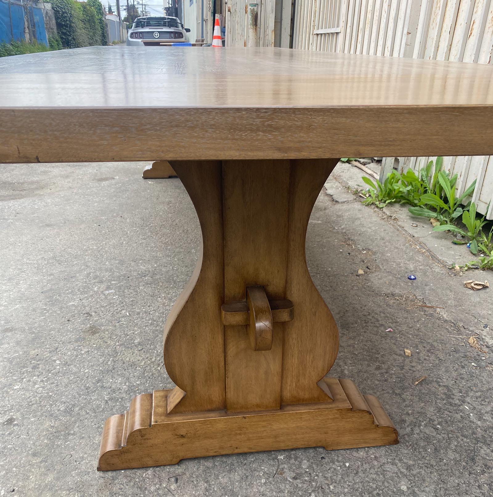 https://a.1stdibscdn.com/dos-gallos-custom-walnut-trestle-table-for-sale-picture-2/f_7978/f_447567821745598382575/10_7mod4det10_master.jpg