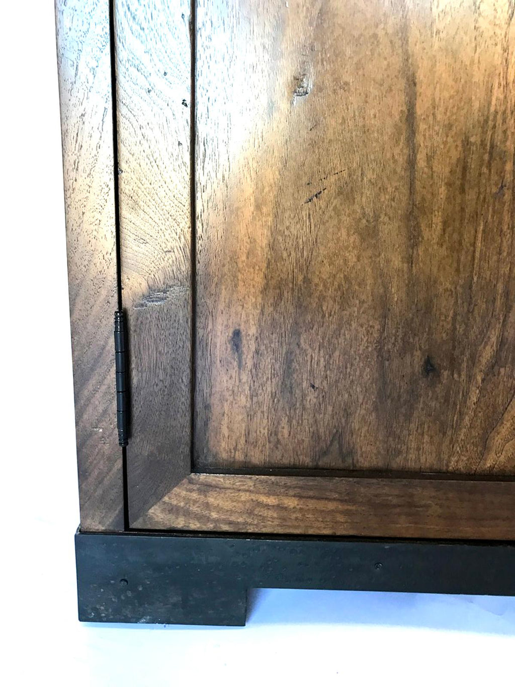 https://a.1stdibscdn.com/custom-japanese-style-cabinet-for-sale-picture-7/f_7978/f_195115121592337228281/10_803mod2det7_master.jpg