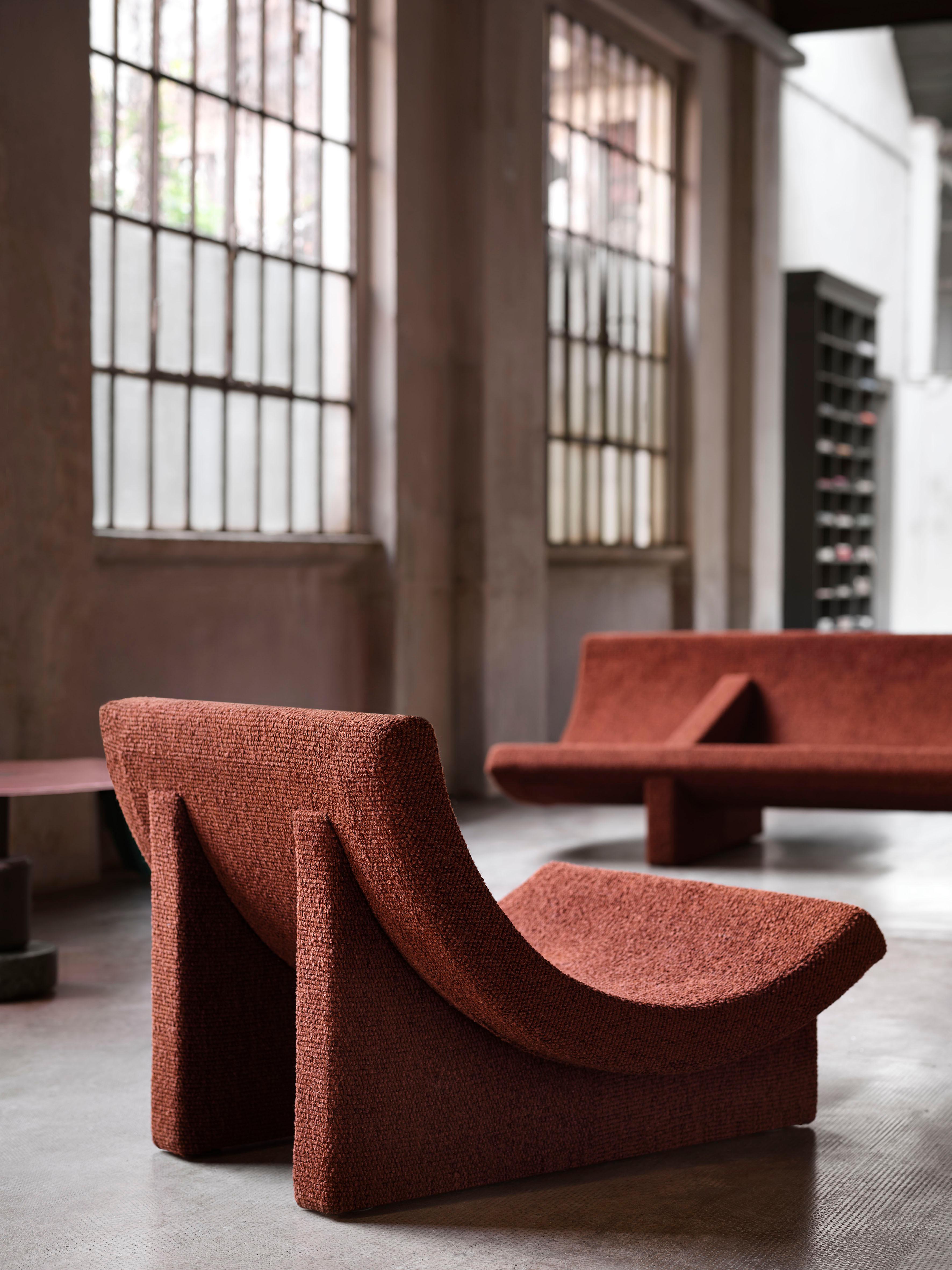 https://a.1stdibscdn.com/customizable-acerbis-trench-sofa-by-philippe-malouin-for-sale-picture-4/f_44652/f_450112021747160087155/10_Acerbis_NewCollection_2025_AlbertoStrada_master.jpg