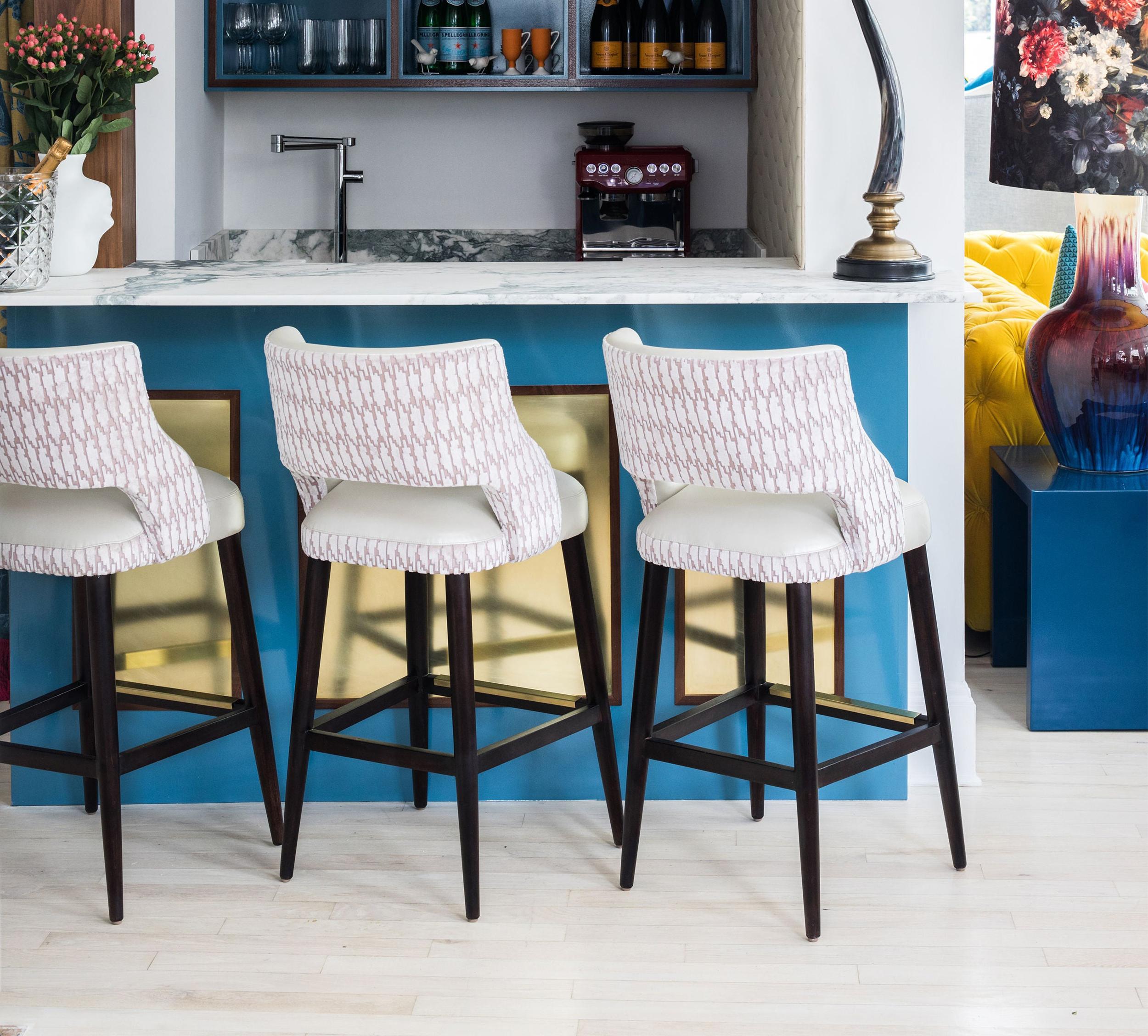 https://a.1stdibscdn.com/modern-armless-bar-or-counter-stool-with-relaxed-backrest-for-sale-picture-10/f_21233/f_218850421608569097197/10_master.jpg
