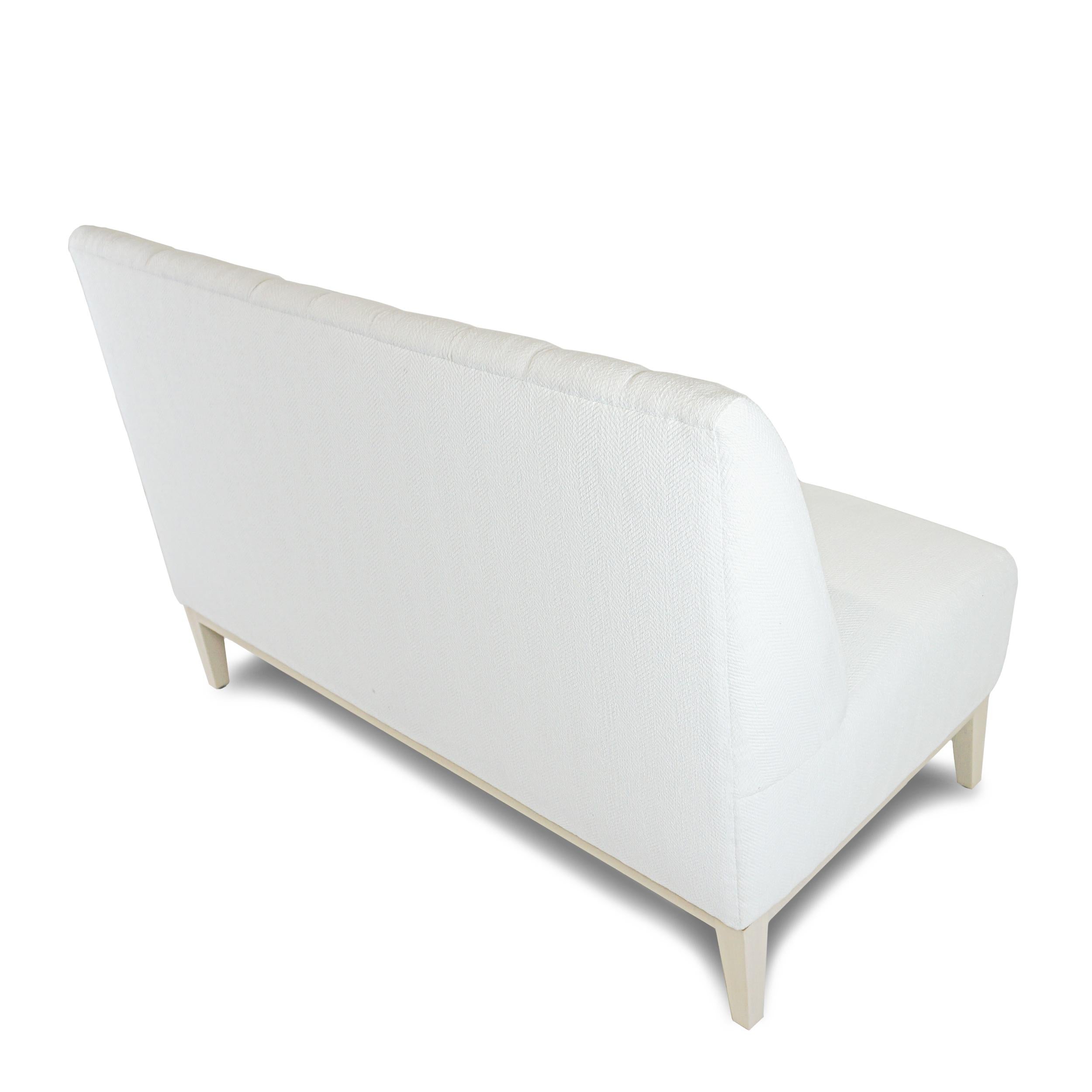 https://a.1stdibscdn.com/channel-tufted-banquette-sofa-for-sale-picture-7/f_21233/1612543667075/10_master.jpg