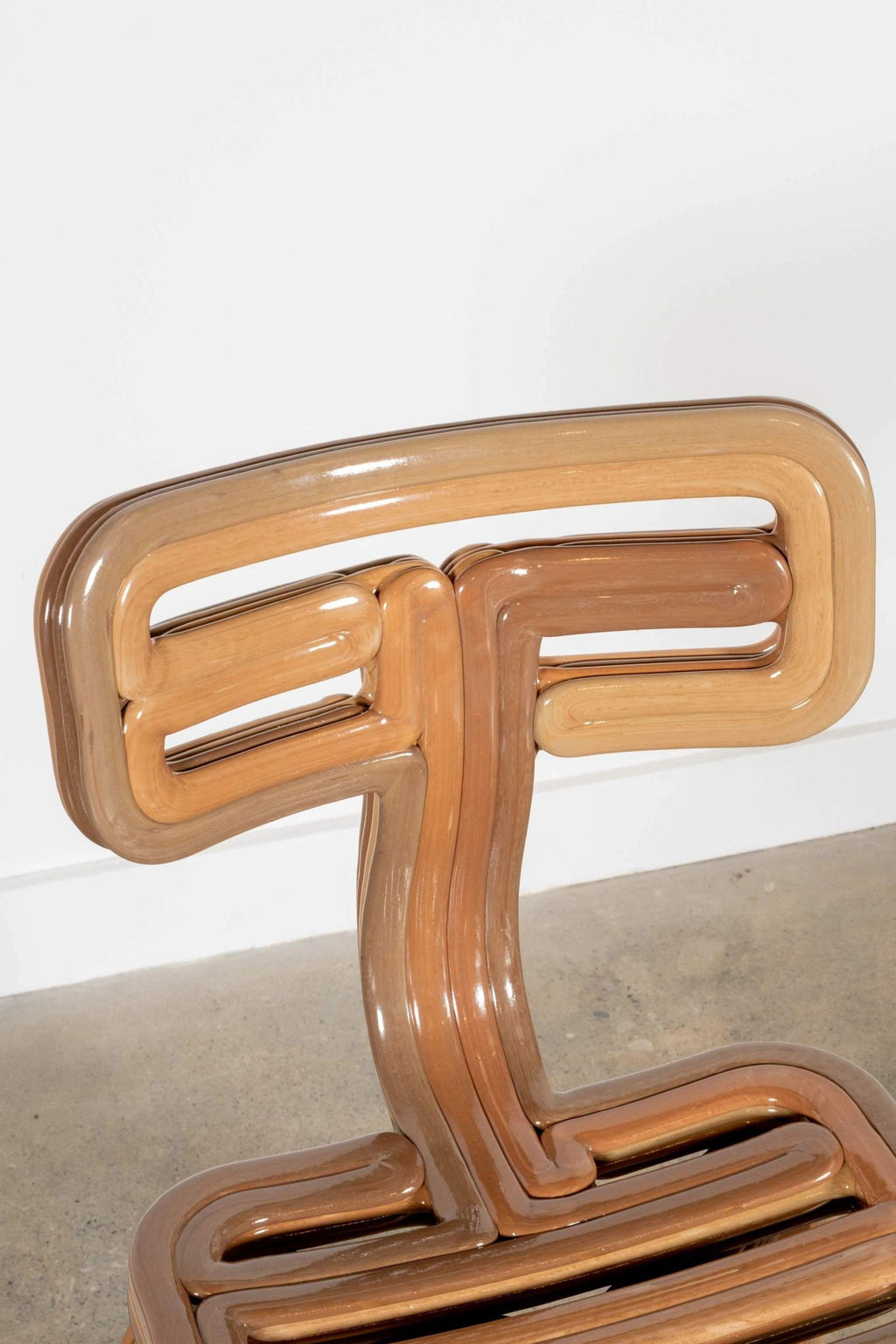 https://a.1stdibscdn.com/kooij-chubby-chair-in-tannin-by-dirk-van-der-kooij-for-sale-picture-6/f_105062/f_469214121759539464378/10_master.jpg