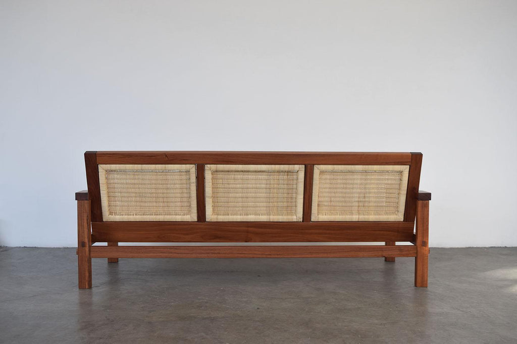 https://a.1stdibscdn.com/xilte-sofa-for-sale-picture-4/f_56412/f_227486621614626004206/10_sillon_xitle4_chico_master.jpg