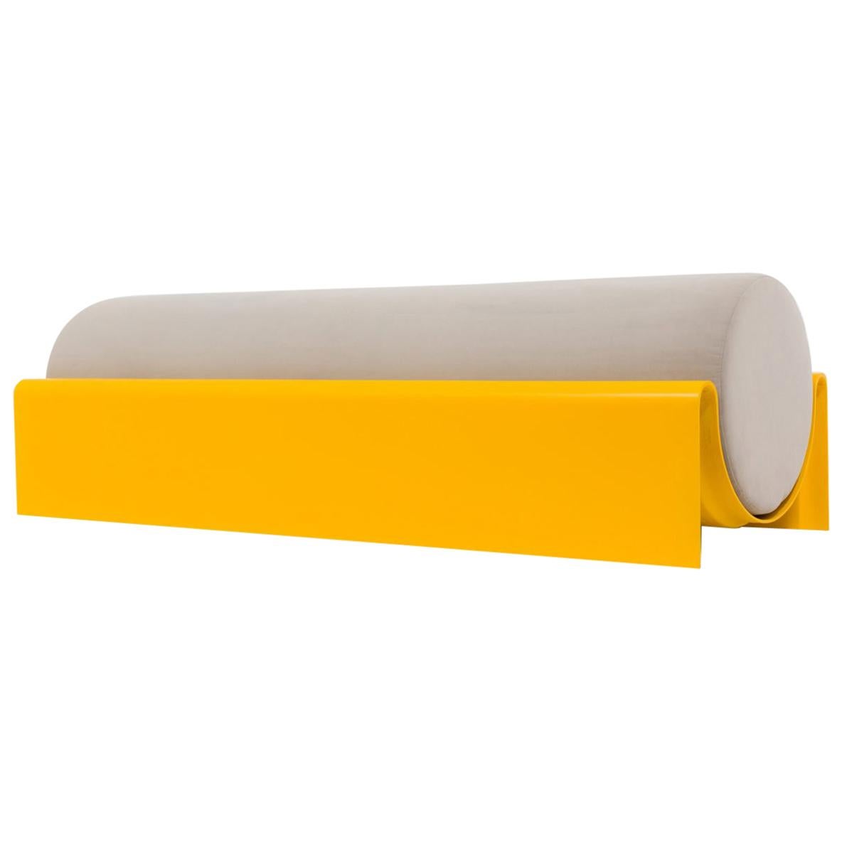 https://a.1stdibscdn.com/monitor-fiberglass-upholstered-bench-yellow-for-sale/1121189/f_113510311533826549600/11351031_master.jpg