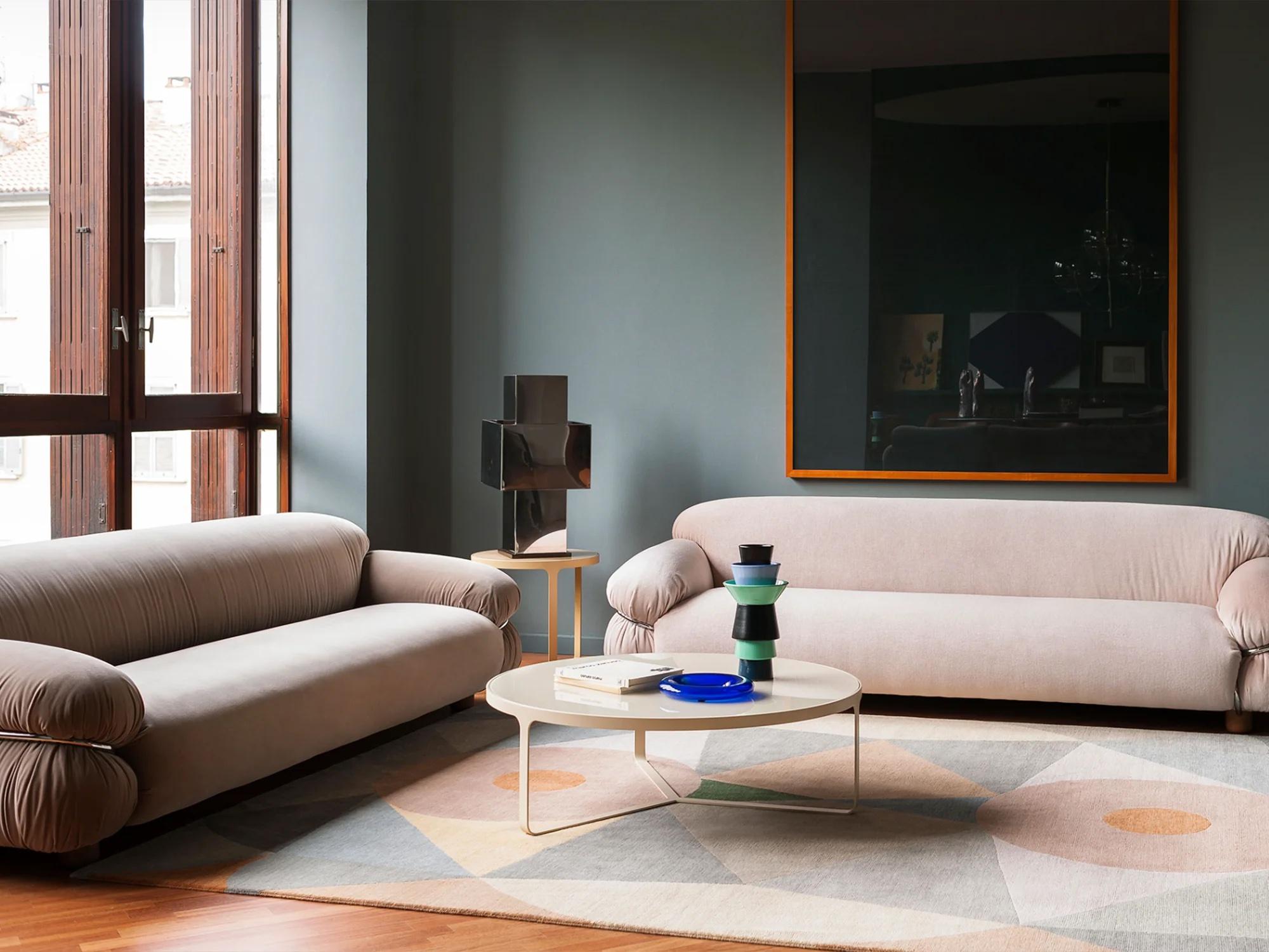 https://a.1stdibscdn.com/sesann-sofa-in-fabric-by-gianfranco-frattini-for-tacchini-w-240-cm-9449-in-for-sale-picture-3/f_105752/f_463917221755945711801/11_12794a2d_006b_4790_9e69_e3526795ff48_master.jpeg