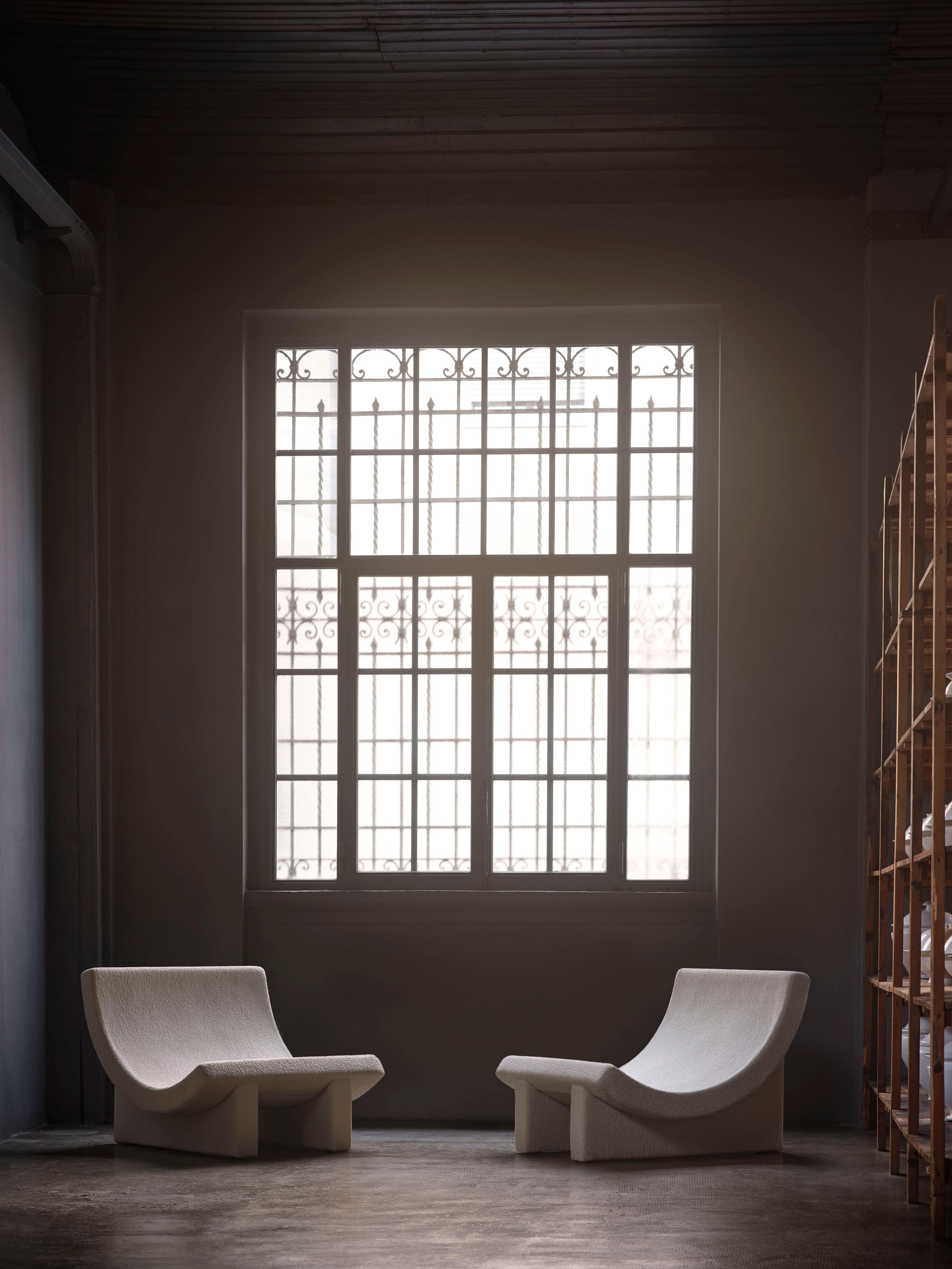 https://a.1stdibscdn.com/customizable-acerbis-trench-sofa-by-philippe-malouin-for-sale-picture-5/f_44652/f_450112021747160087808/11_Acerbis_NewCollection_2025_AlbertoStrada_master.jpg