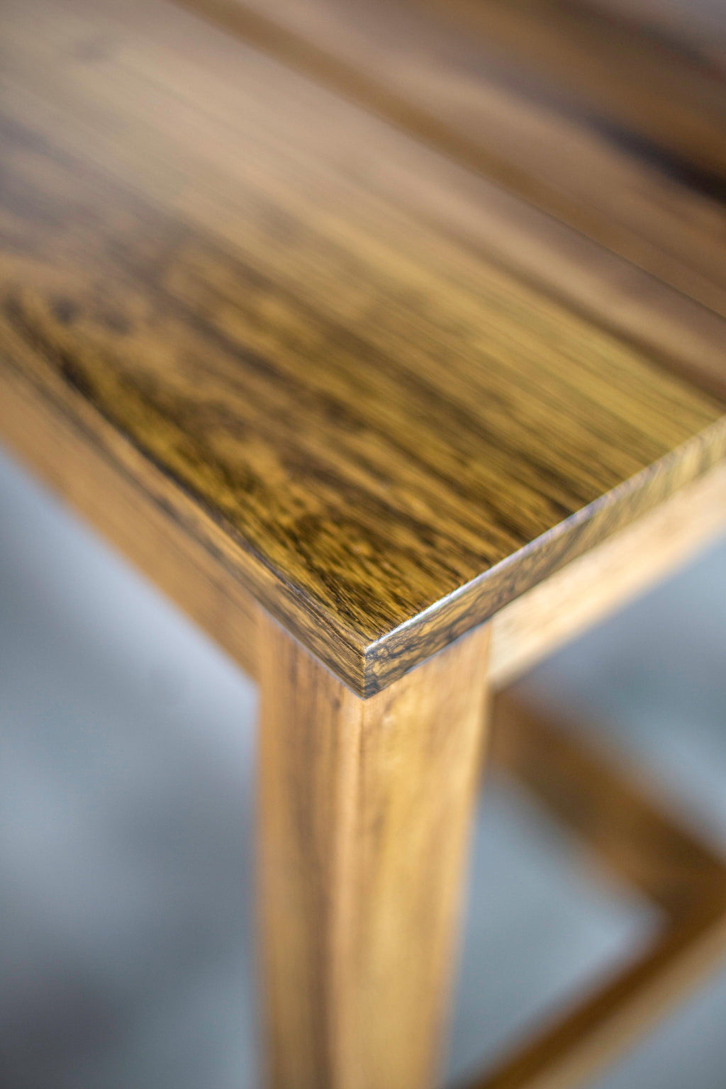 https://a.1stdibscdn.com/modern-solid-argentine-rosewood-outdoor-bench-from-costantini-serrano-for-sale-picture-10/f_25173/1618414056266/11_Serrano_Bench_from_Costantini_master.jpg