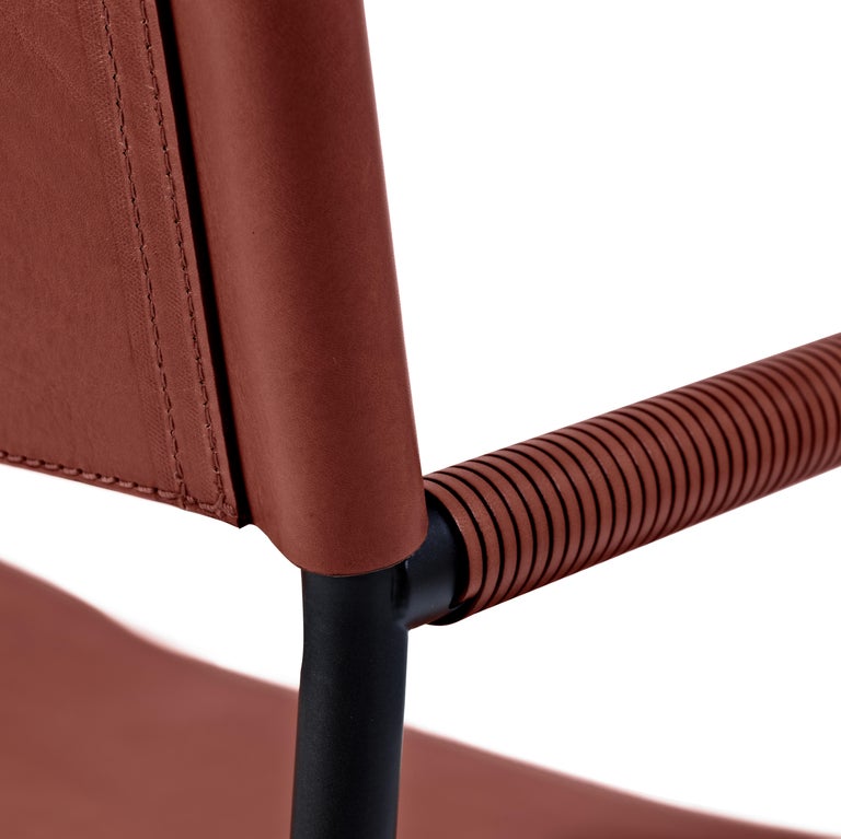 https://a.1stdibscdn.com/repose-barstool-w-backrest-cognac-saddle-black-rubbered-metal-frame-for-sale-picture-9/f_40561/f_303445621662656684959/11_jovervalls_repose_armchair_cognac_blackpowder_detail_9__master.jpg?width=768